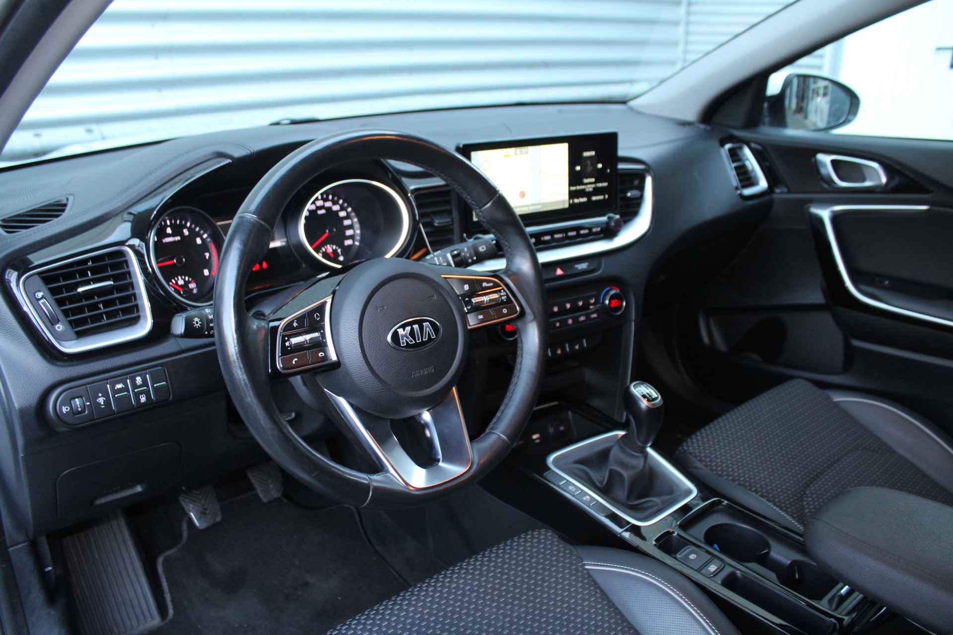 Kia Xceed 1.0 T-GDi 120pk DynamicPlusLine NL-Auto NAP Clima Cruise Navi Camera Stoel- en Stuurverwarming - 12/34