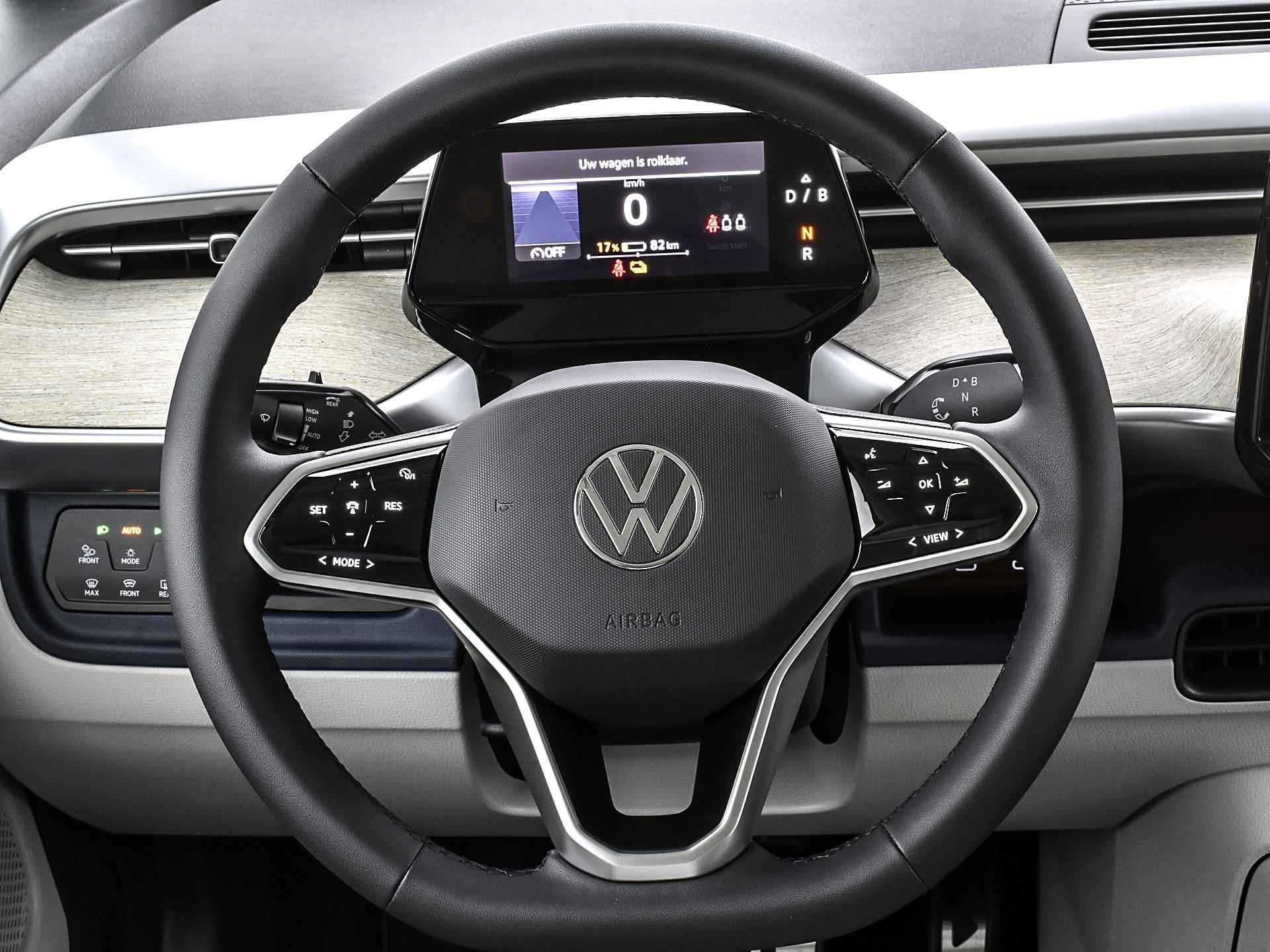 Volkswagen ID. Buzz Pro Advantage Elektromotor 150 kW / 204 pk electr. aandrijving · Assistance pakket · Design pakket · Multimedia pakket · Open & close pakket · trekhaak electrisch uitklapbaar/mechanisch inklapbaar · voerstoelen verwarmbaar · MEGA Sale - 24/33