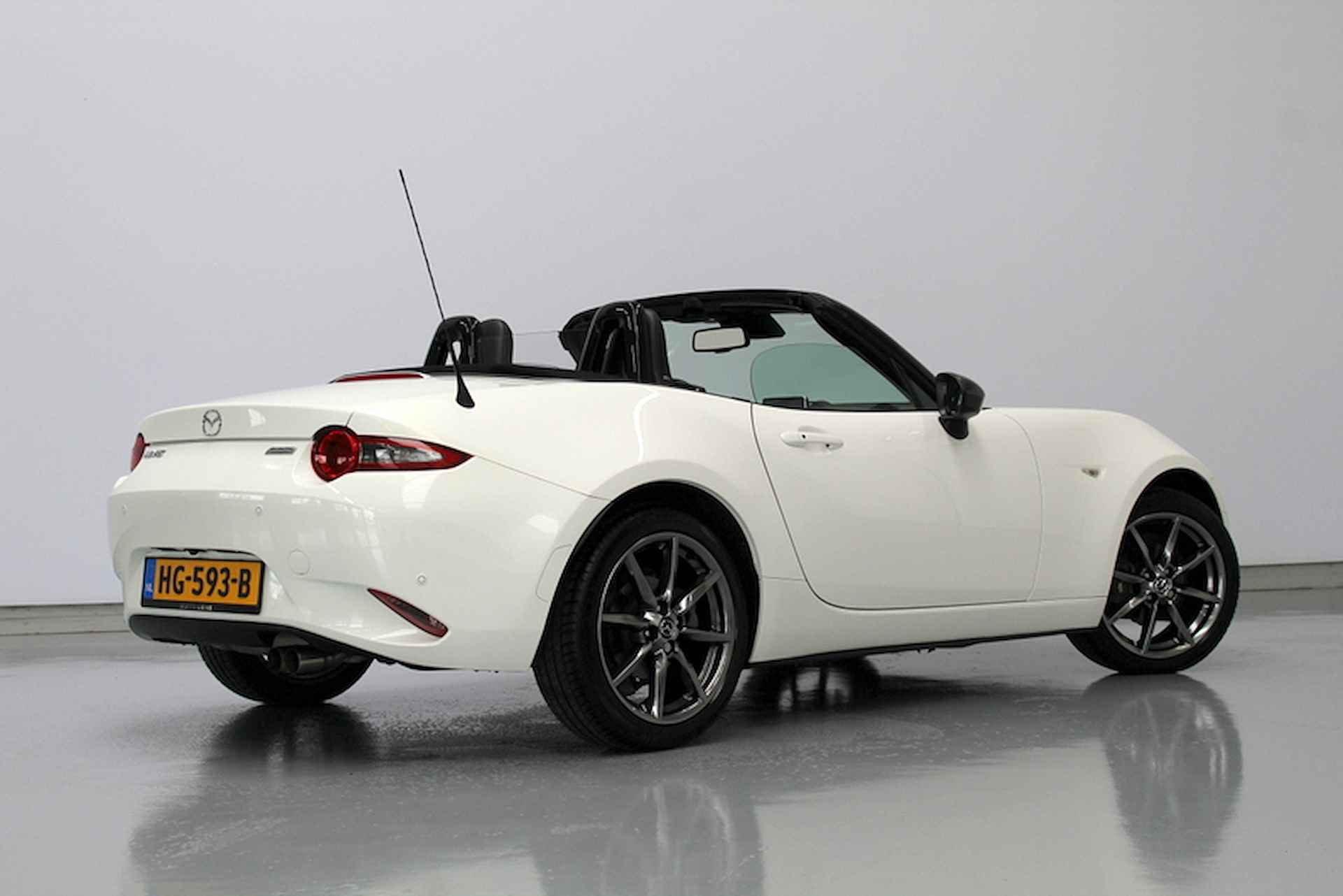 Mazda MX-5 1.5 SkyActiv-G 131 GT-M 131PK, LEER | NAVIGATIE | LED | VERWARMDE STOELEN | CAMERA | CARPLAY | CRUISE CONTROLE - 3/46