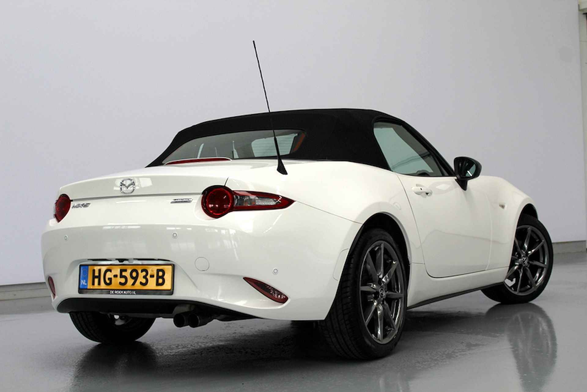 Mazda MX-5 1.5 SkyActiv-G 131 GT-M 131PK, LEER | NAVIGATIE | LED | VERWARMDE STOELEN | CAMERA | CARPLAY | CRUISE CONTROLE - 13/46