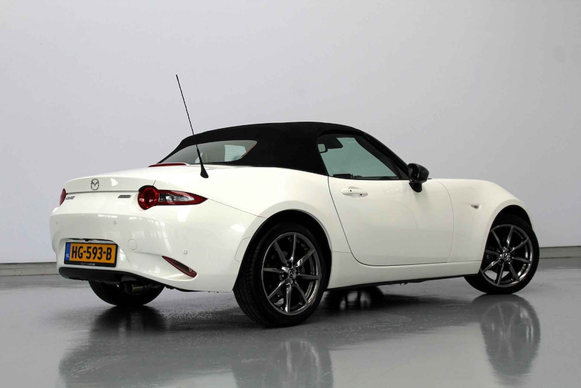 Mazda MX-5 1.5 SkyActiv-G 131 GT-M 131PK, LEER | NAVIGATIE | LED | VERWARMDE STOELEN | CAMERA | CARPLAY | CRUISE CONTROLE - 14/46