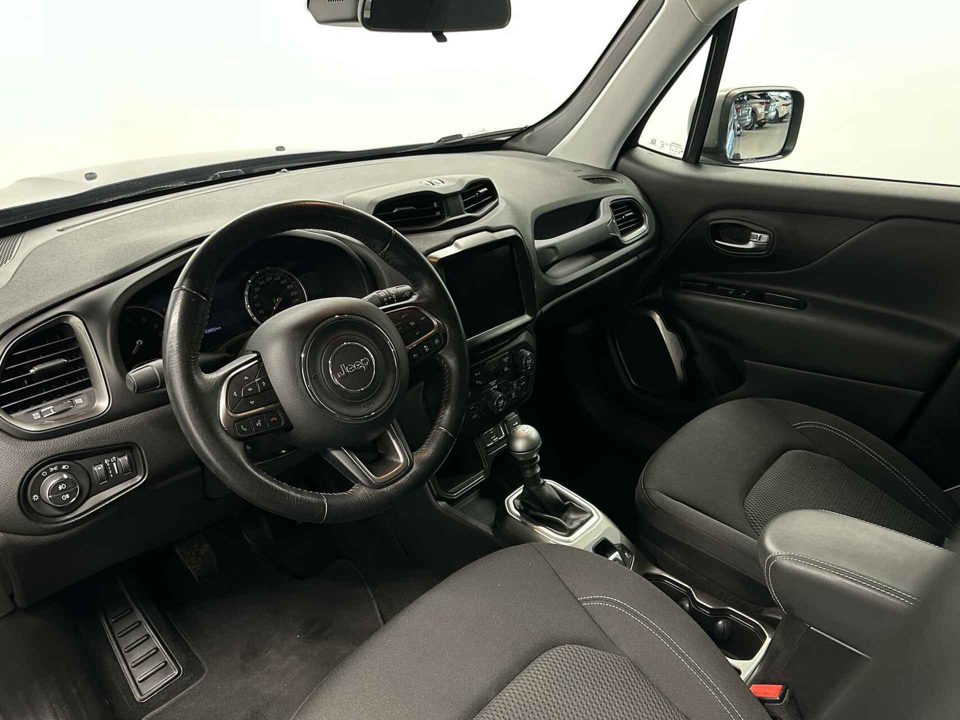 Jeep Renegade 1.0T Limited CARPLAY TREKHAAK NAVI LM 43000 KM - 17/38