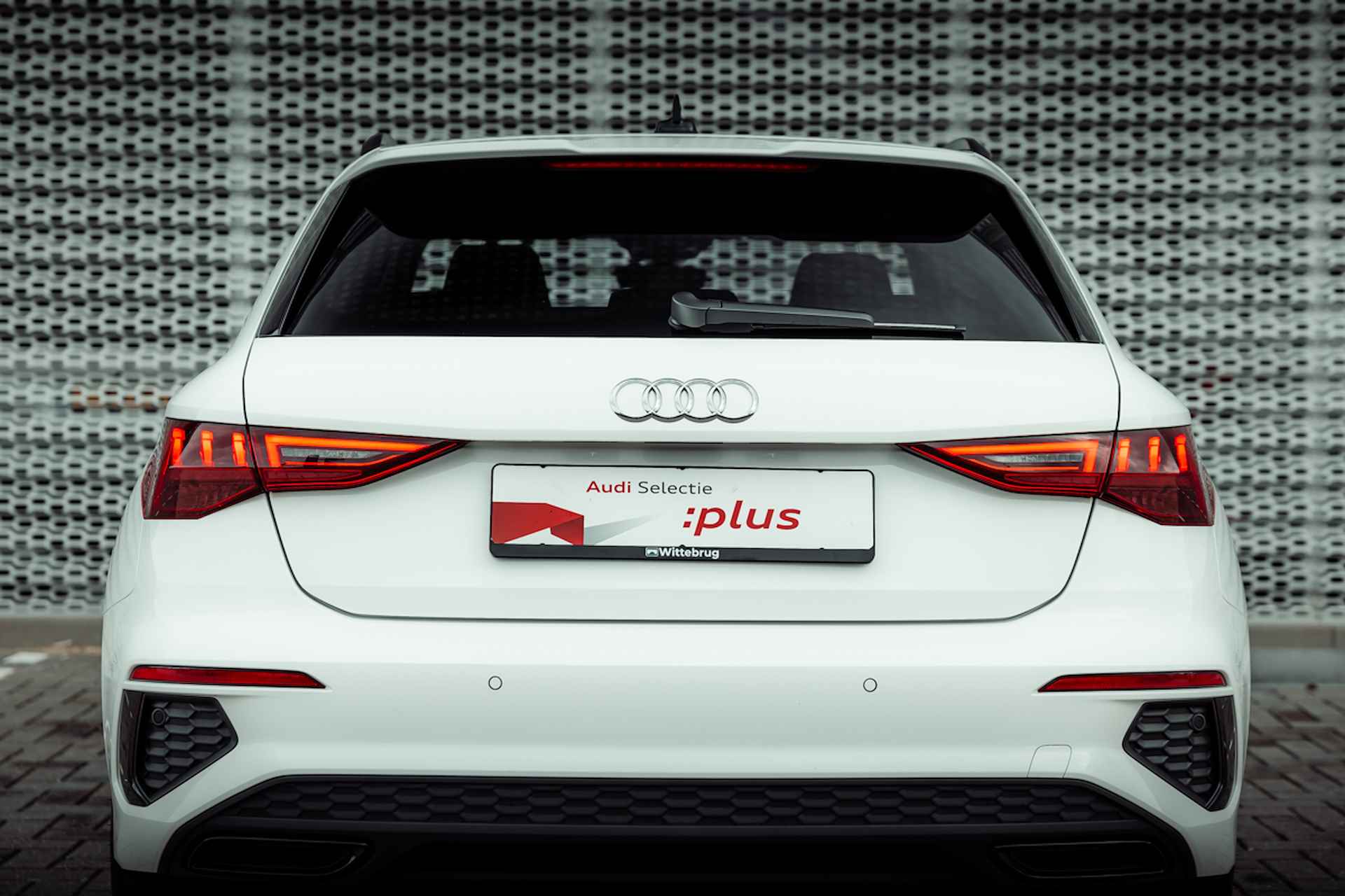 Audi A3 Sportback 40 TFSI e 204pk s-tronic S Line | Comfortsleutel | Stoelverwarming | Optiek zwart | Privacy glass | 18' LM velgen - 12/34