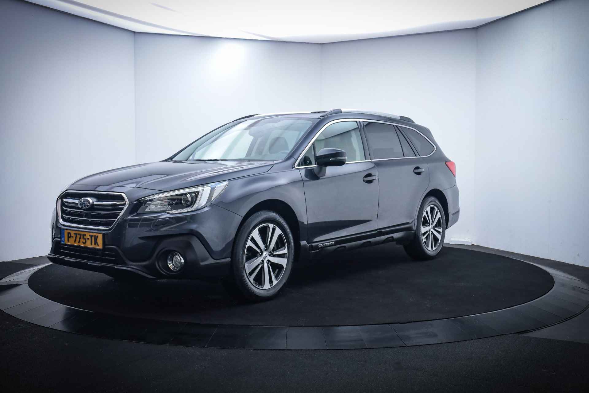 Subaru Outback 2.5i Aut. 4x4 PREMIUM PANO/HARMAN KARDON/LEDER/MEMORY/CAMERA/STUUR+STOELVERW./ADAPTIVE CRUISE/NAVI/CARPLAY/BLINDSPOT/TREKHAAK/LMV 18''