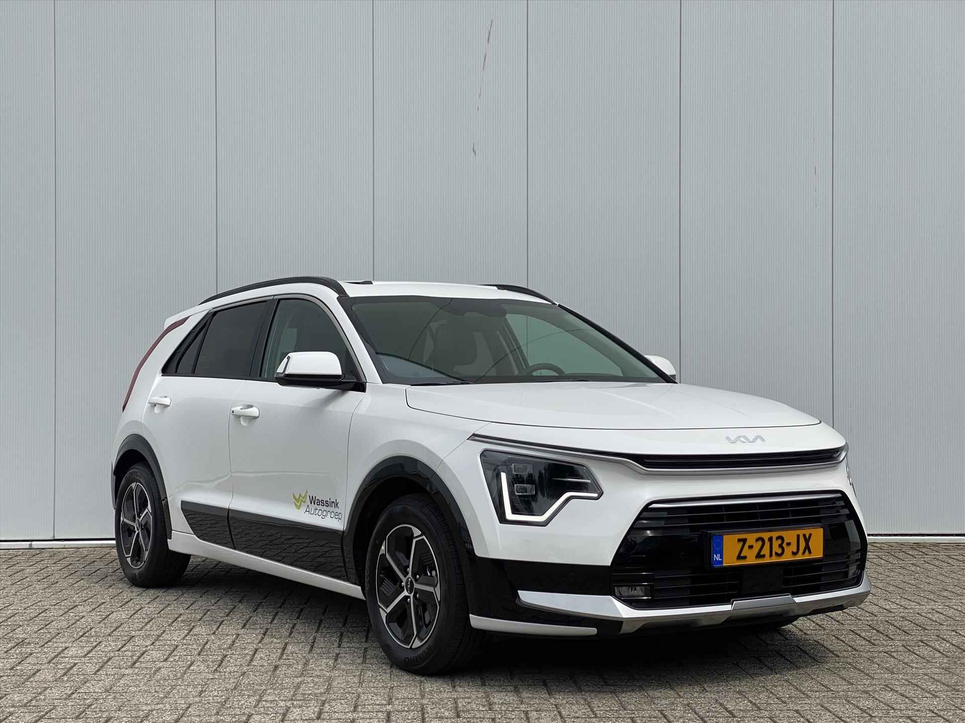 KIA Niro 1.6 GDi Hybrid 141pk DCT6 DynamicPlusLine | Panorama | Leder | Head up display | Stoel & Stuur verwarming | Adaptive Cruise | - 3/49