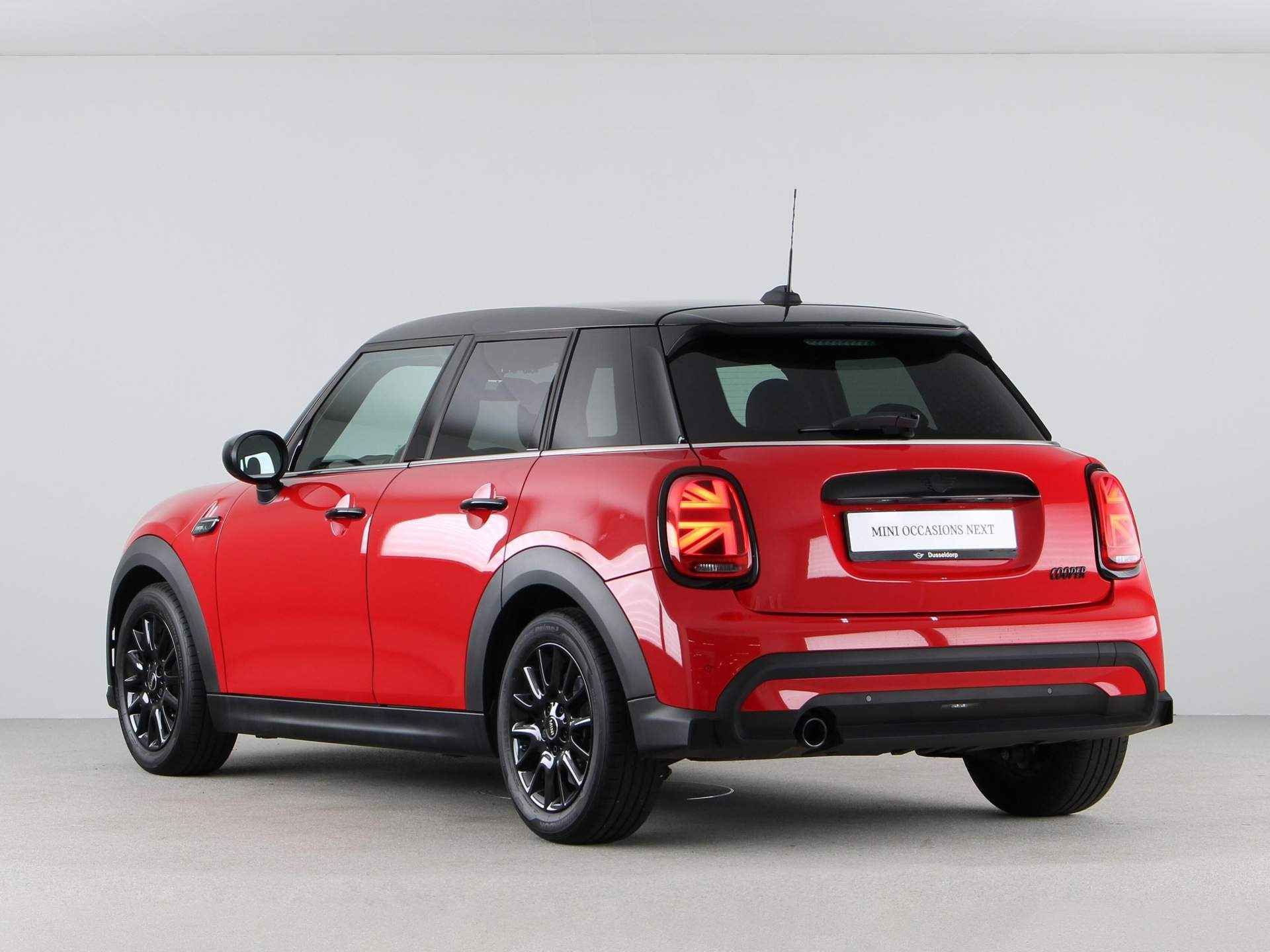 MINI 5-deurs Cooper Camden Edition Aut. - 12/23