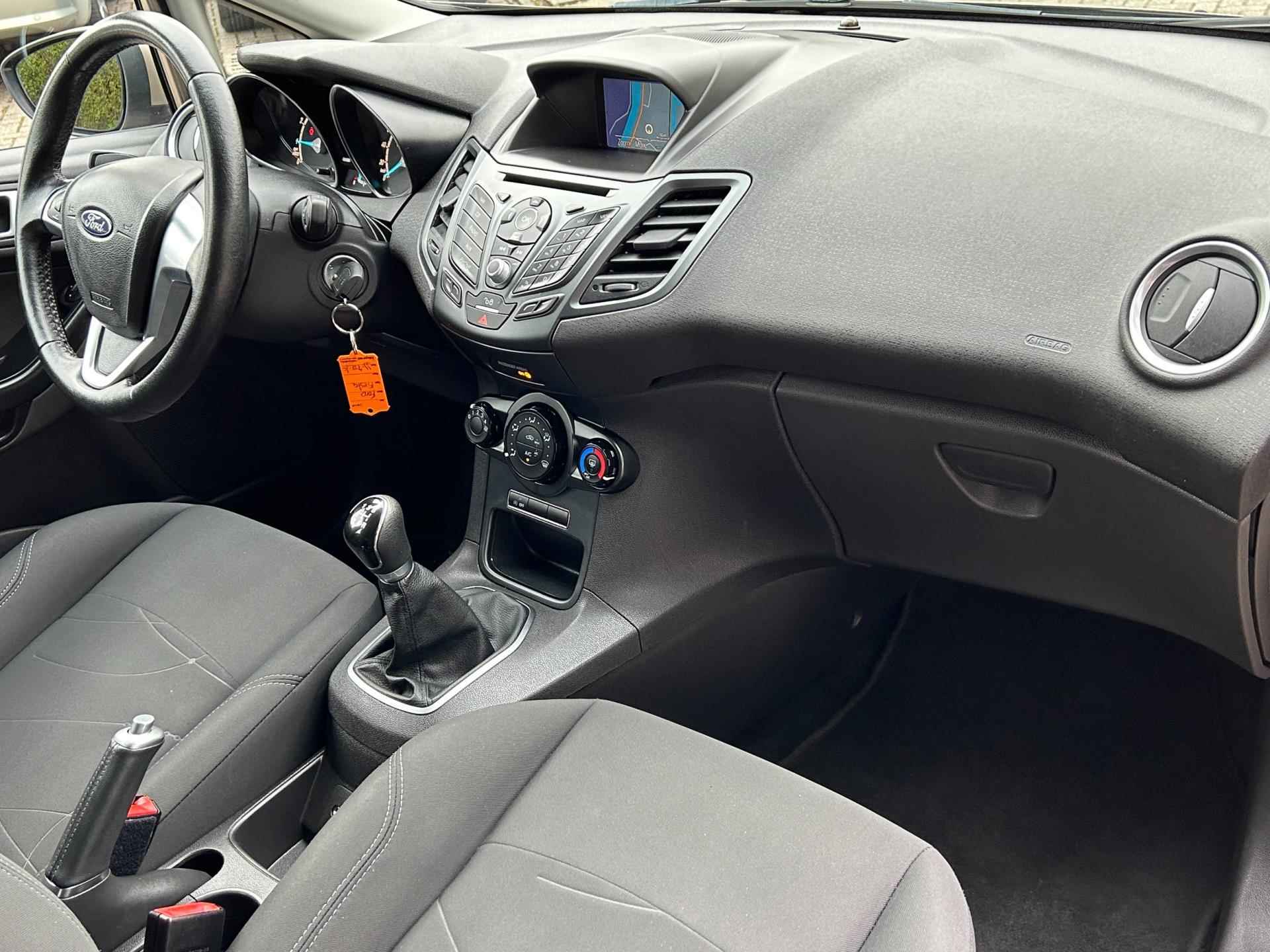 Ford Fiesta 1.0 Style 5Drs Navi Airco Bluetooth 17" LM-Velgen Isofix Elek.Pakket NAP NL-Auto Dealeronderhouden! - 8/23