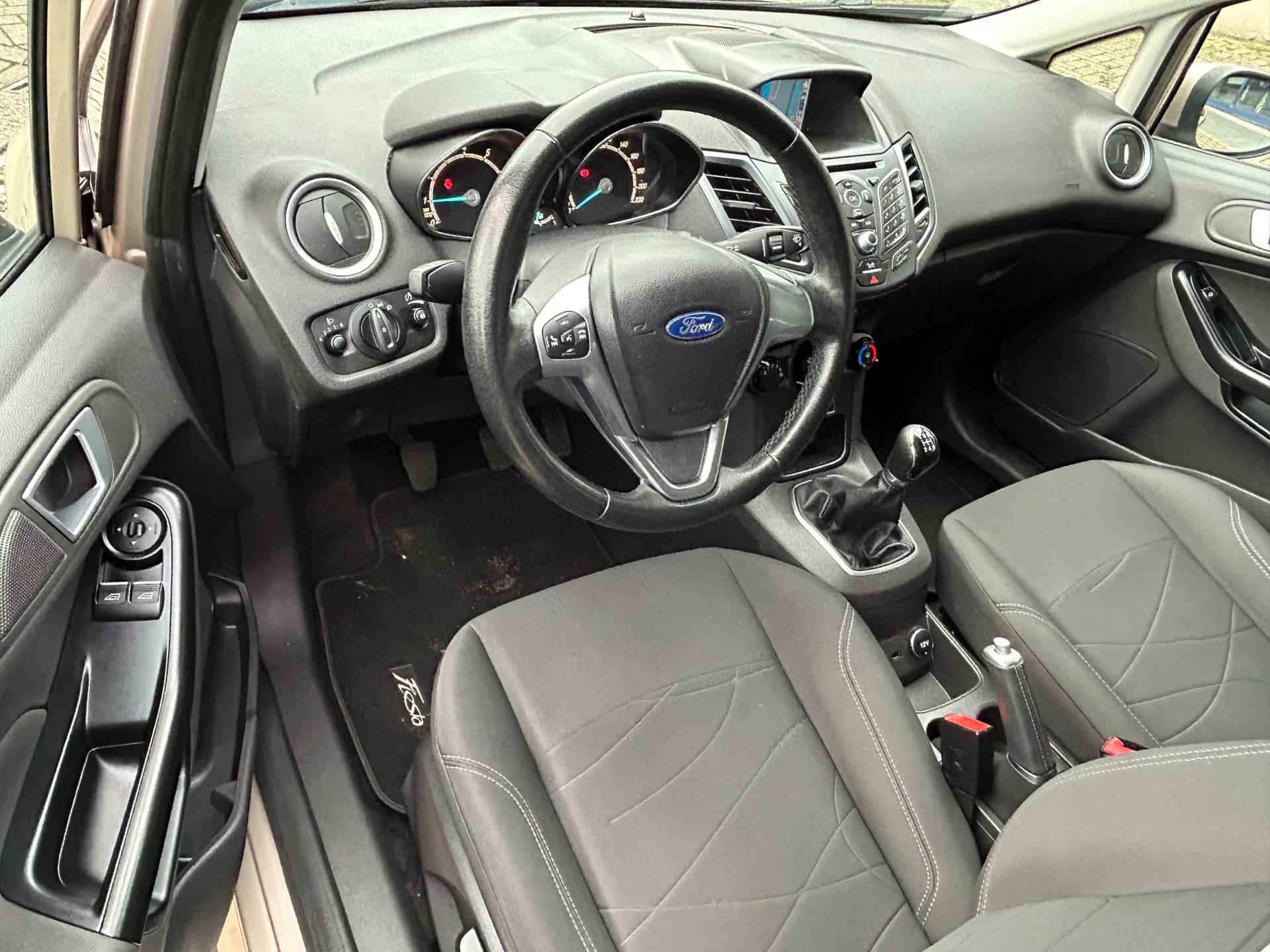 Ford Fiesta 1.0 Style 5Drs Navi Airco Bluetooth 17" LM-Velgen Isofix Elek.Pakket NAP NL-Auto Dealeronderhouden! - 16/23