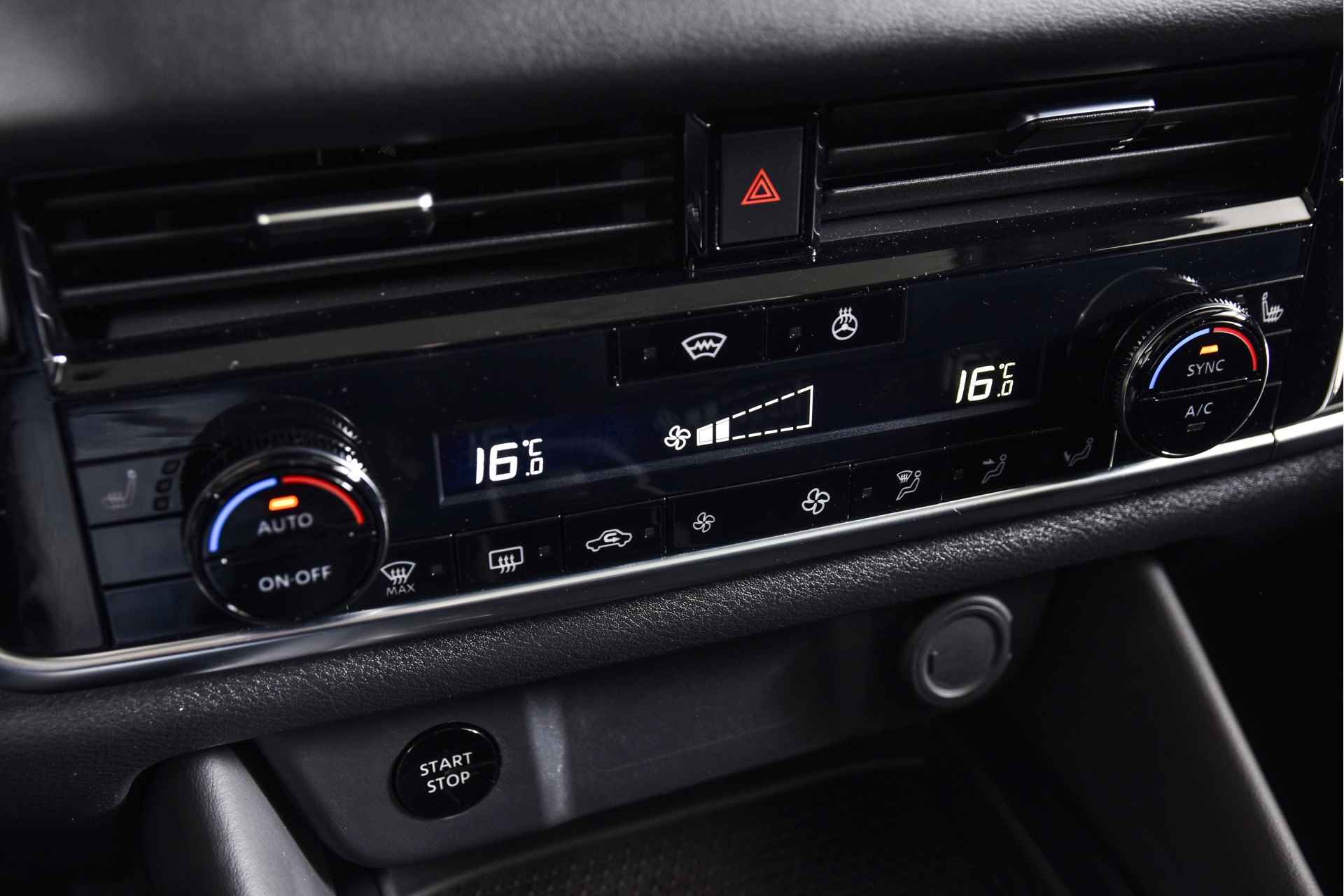 Nissan QASHQAI 1.5 e-Power 190 PK N-Connecta - Automaat | Pano | Dig. Cockpit | Adapt. Cruise | Stoel-+stuurverw. | 360 Camera | PDC | NAV+App. Connect | ECC | LM 18" | - 30/56