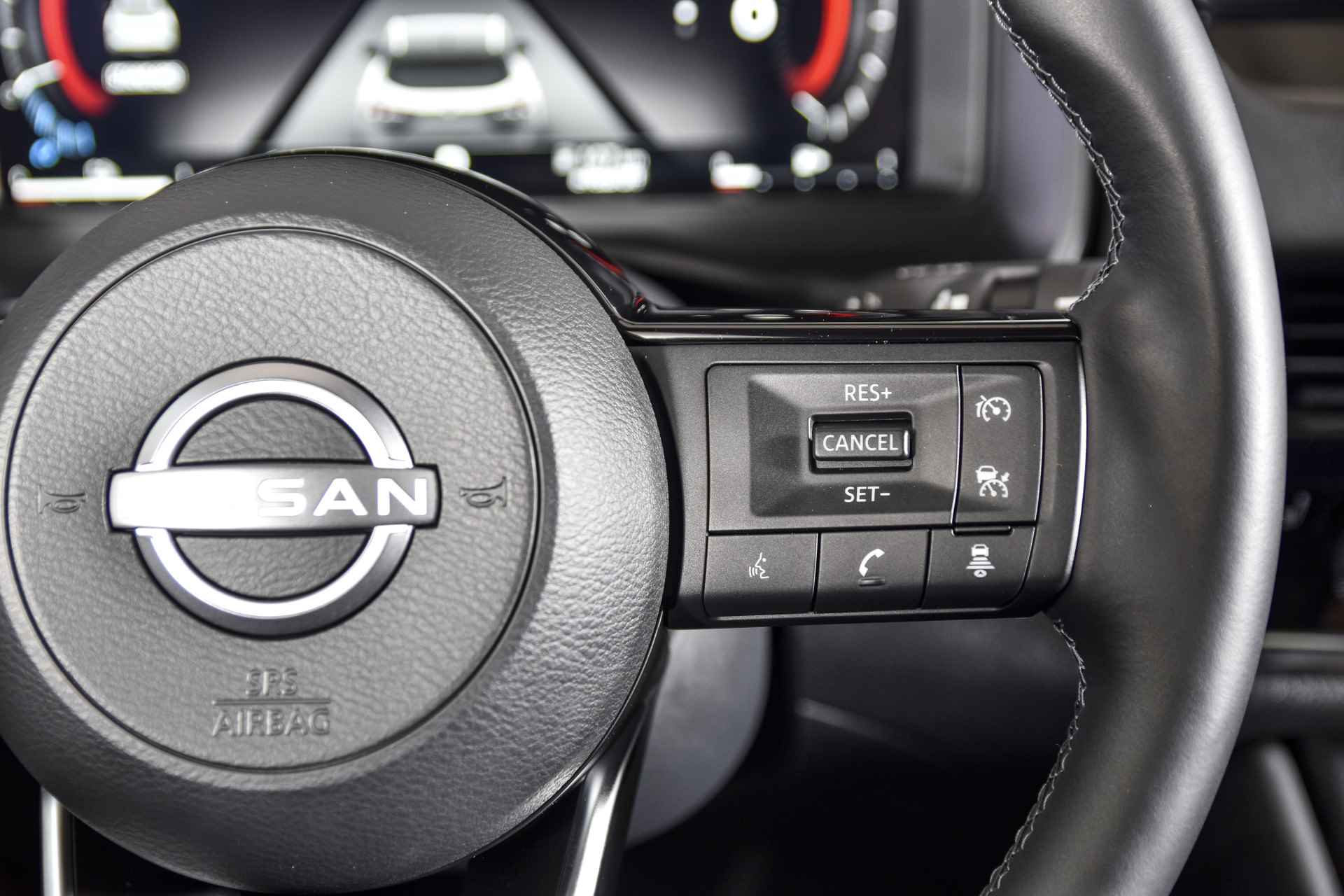 Nissan QASHQAI 1.5 e-Power 190 PK N-Connecta - Automaat | Pano | Dig. Cockpit | Adapt. Cruise | Stoel-+stuurverw. | 360 Camera | PDC | NAV+App. Connect | ECC | LM 18" | 0800 - 44/56