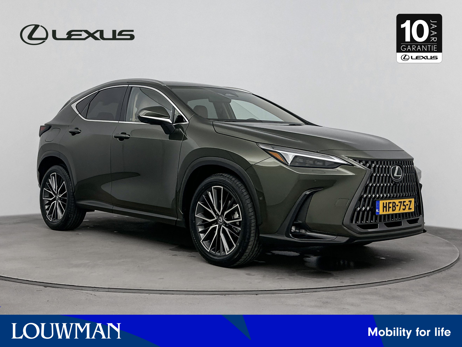 Lexus NX 450h+ AWD President Line Limited | Leder | Navigatie | Stoelverwarming/ventilatie | Stuurwiel verwarmd | LM velgen | Draadloze telefoonlader |