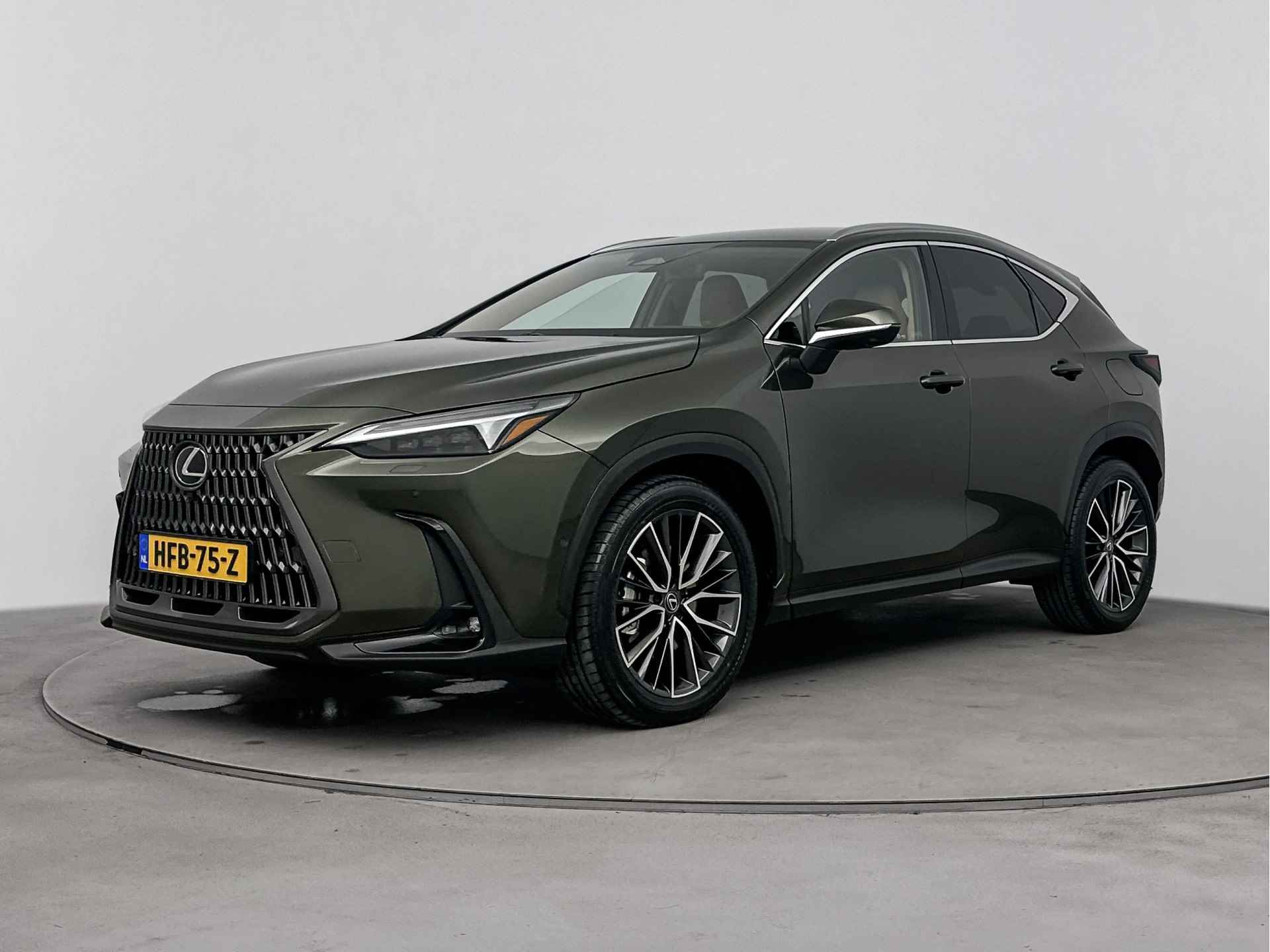 Lexus NX 450h+ AWD President Line Limited | Leder | Navigatie | Stoelverwarming/ventilatie | Stuurwiel verwarmd | LM velgen | Draadloze telefoonlader | - 14/40