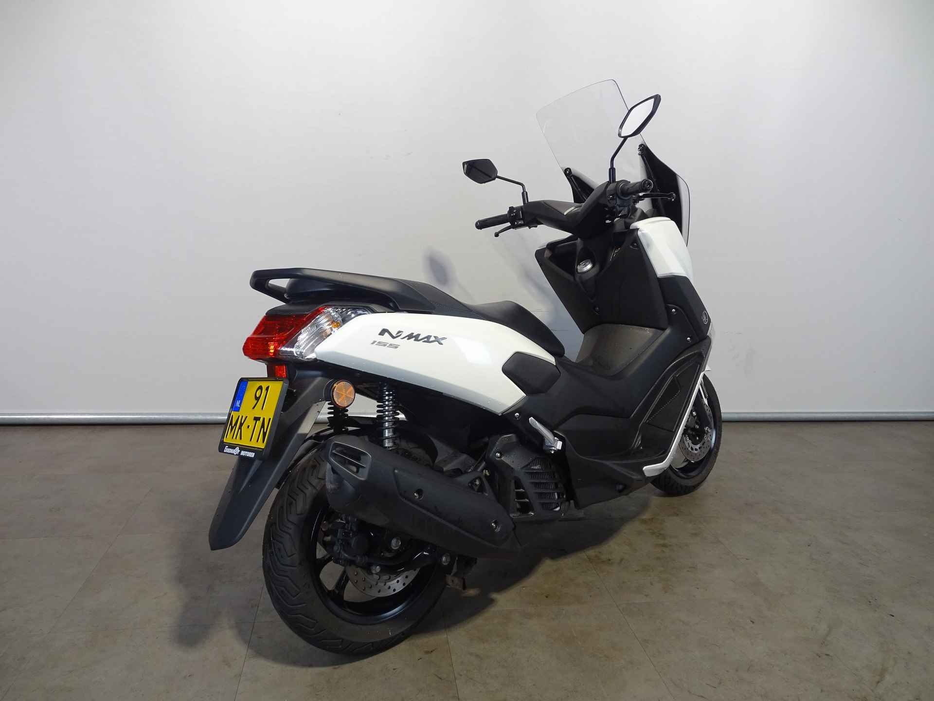 Yamaha NMAX 155 - 8/8