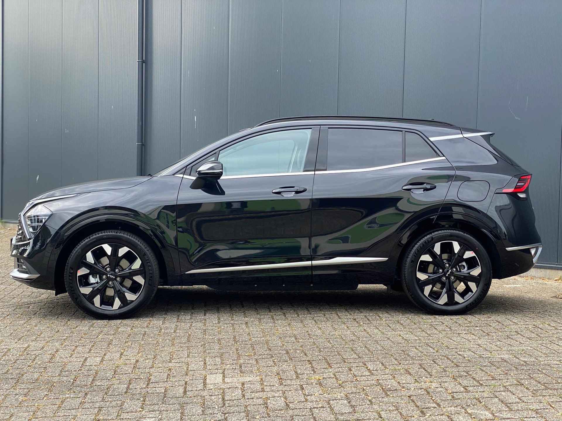 Kia Sportage 1.6 T-GDi Plug-in Hybrid AWD DynamicPlusLine | *Niet op voorraad* | *Nu te bestellen* | €4.000,- actiekorting | Navi | Camera | Clima | Schuif-/kanteldak - 3/24