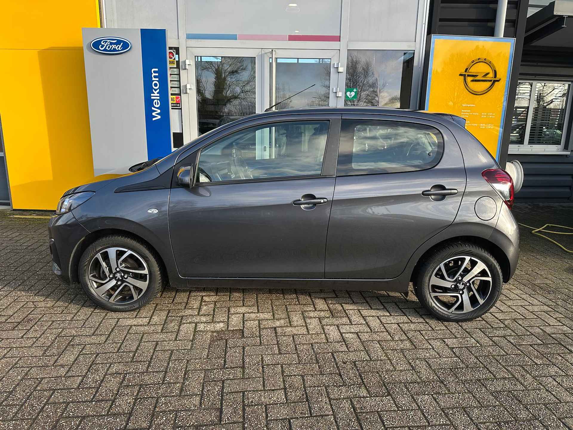 Peugeot 108 1.0 72PK Allure | APPLE CARPLAY/ANDROID AUTO| CAMERA| CLIMATE CONTROL| 4 SEIZOENEN BANDEN| DAB | - 4/32