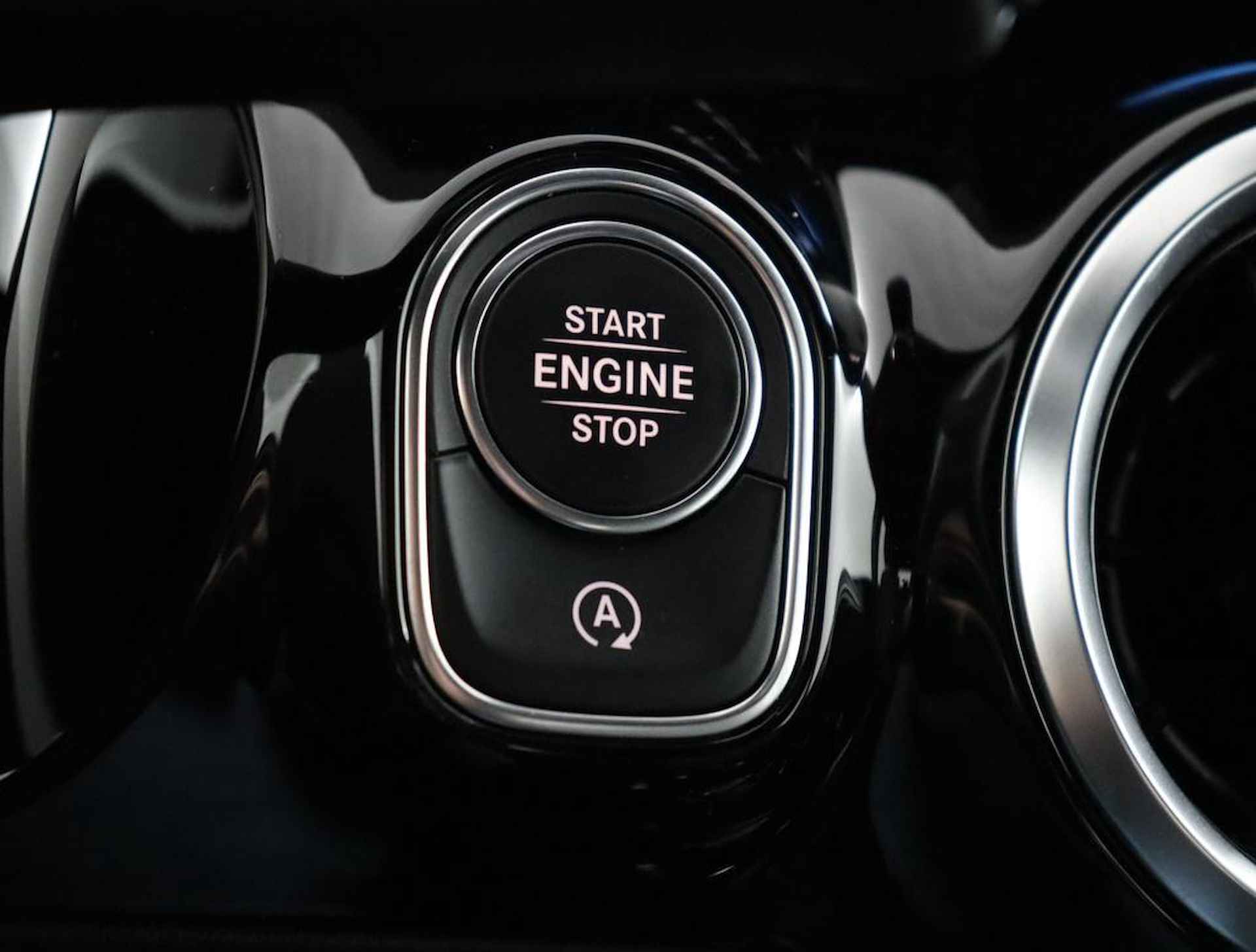 Mercedes-Benz B-klasse 180 Business Solution All in prijs + BOVAG Garantie|NL Auto | Trekhaak | Automaat - 41/51