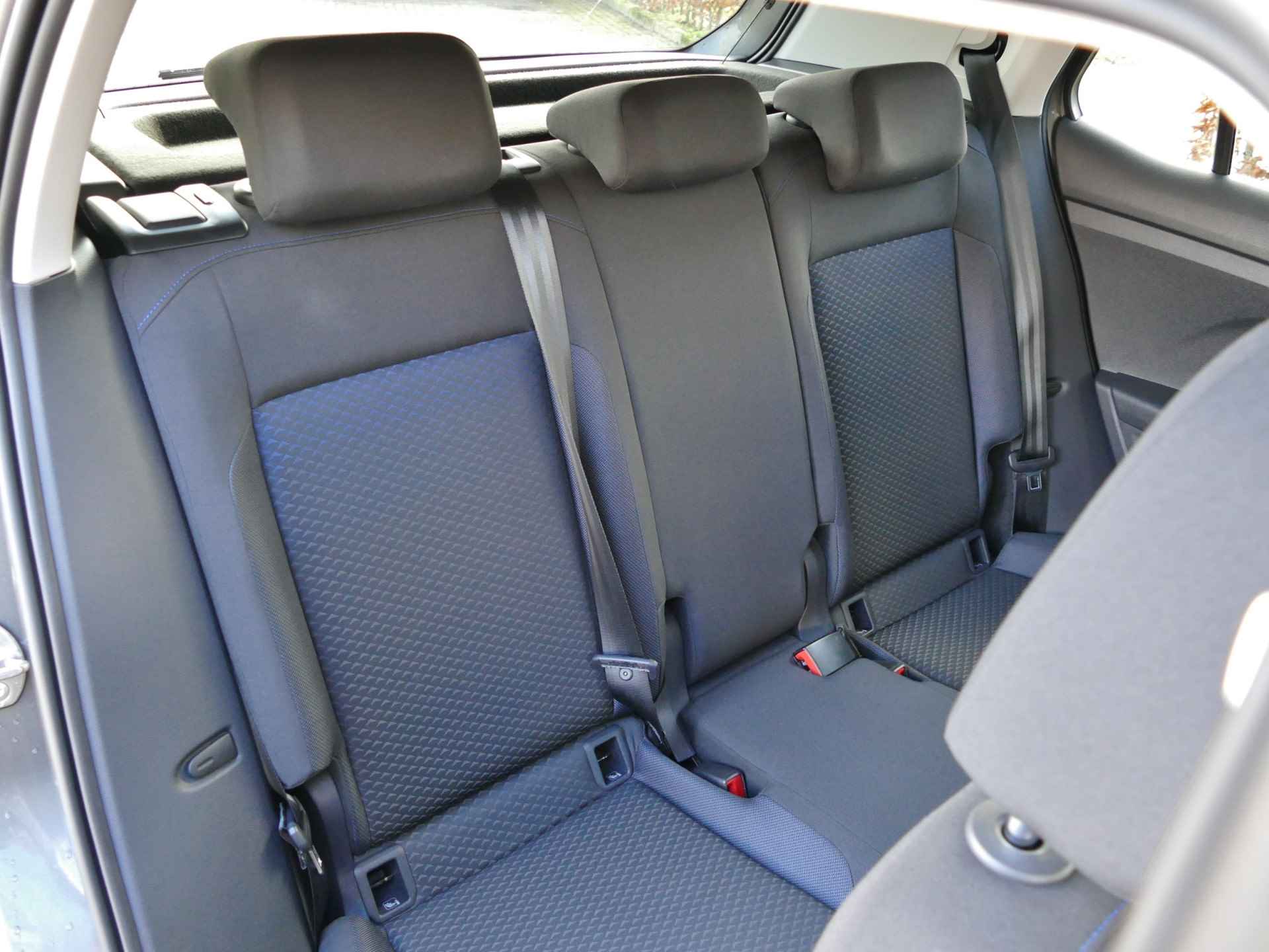 Volkswagen T-Cross 1.0 TSI | Apple CarPlay / Android auto | verwarmde stoelen | all-season-banden | navigatie - 37/55