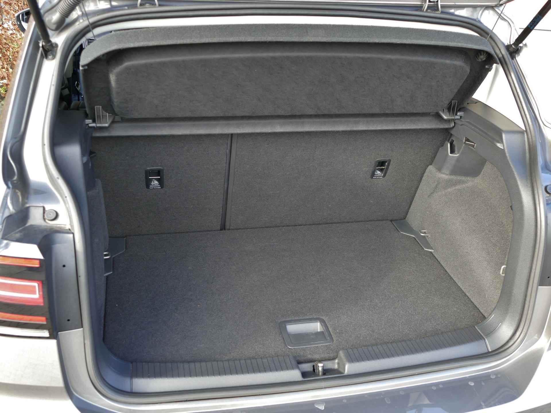 Volkswagen T-Cross 1.0 TSI | Apple CarPlay / Android auto | verwarmde stoelen | all-season-banden | navigatie - 46/55