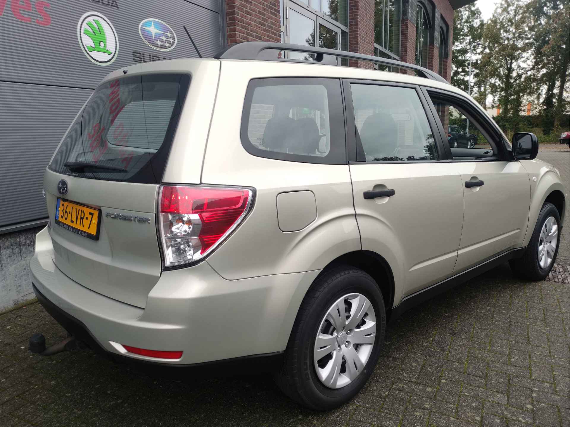 Subaru Forester 2.0 X Intro Afn.trekhaak - Cruise control - Navigatie - Stoelverwarming - 8/27