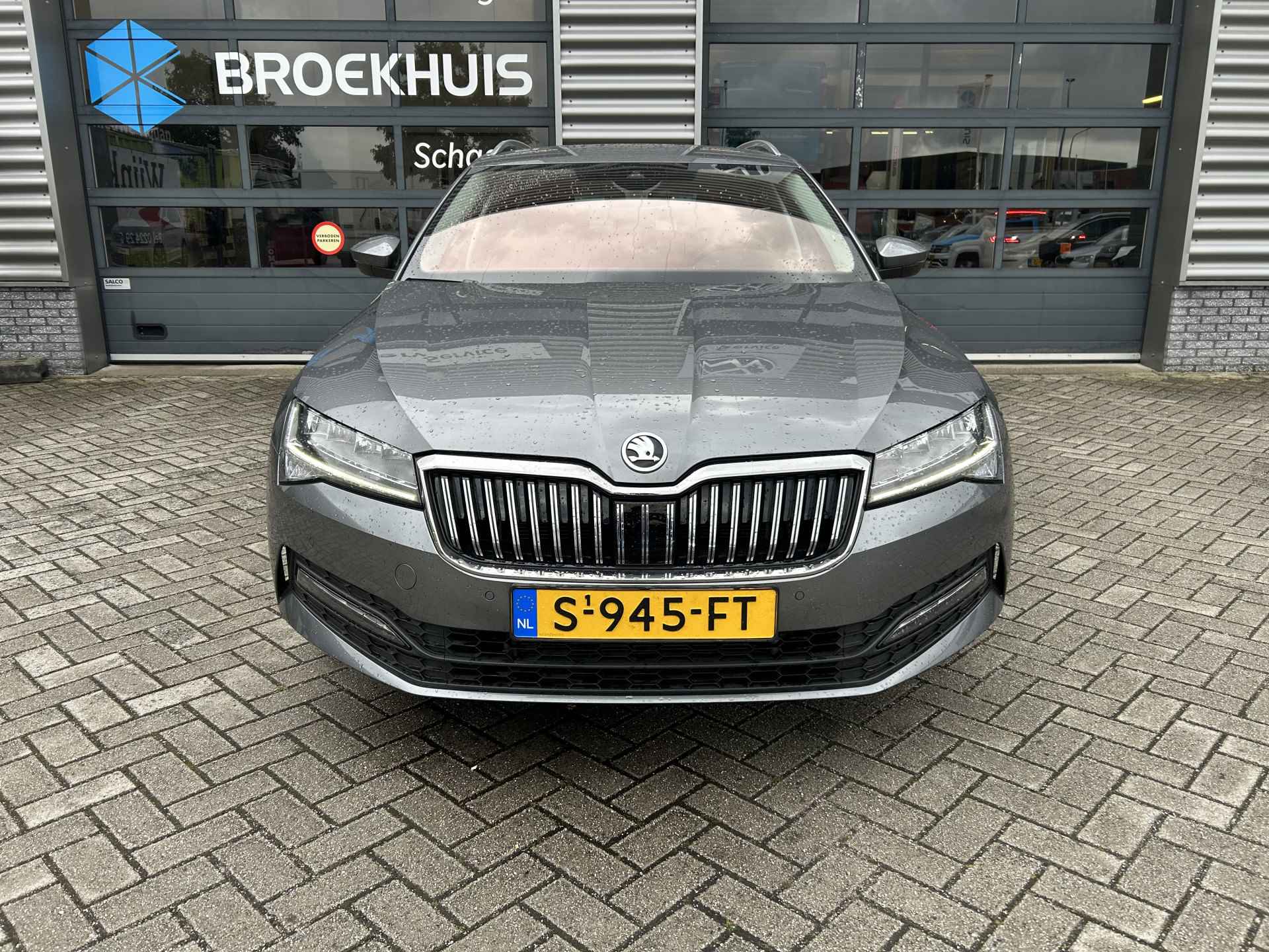 Škoda Superb Combi 1.5 TSI 150 pk ACT Business Edition 7-DSG | Trekhaak uitklapbaar | Elektrische LV-stoel | Navigatie | - 3/32