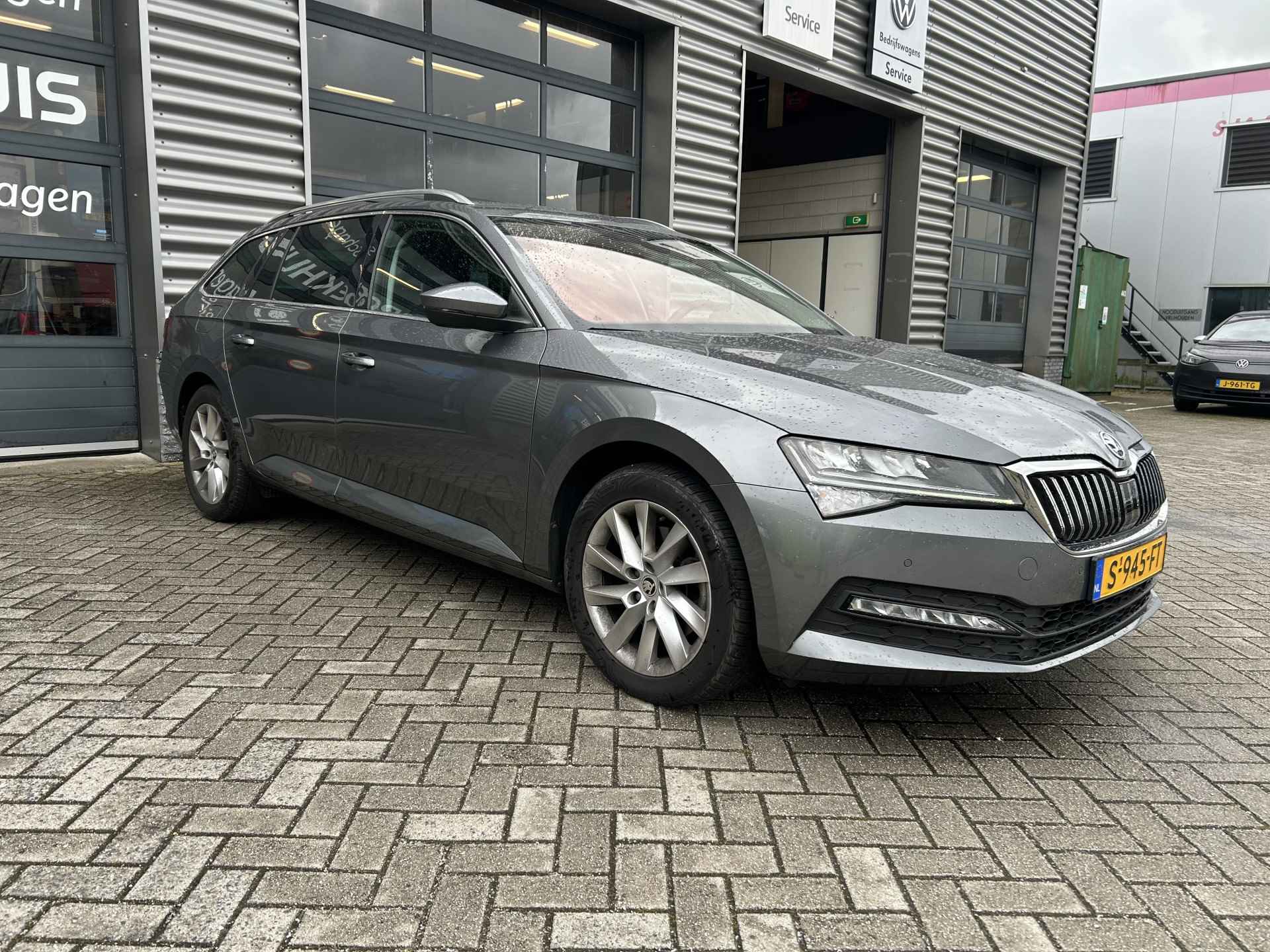 Škoda Superb Combi 1.5 TSI 150 pk ACT Business Edition 7-DSG | Trekhaak uitklapbaar | Elektrische LV-stoel | Navigatie | - 6/32