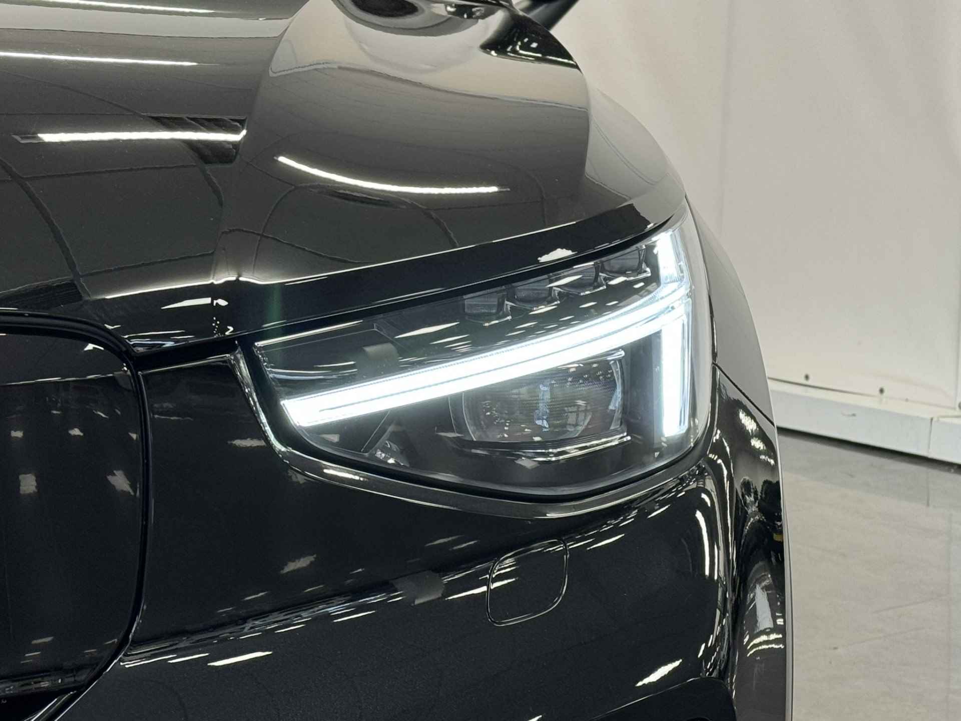 Volvo XC40 Extended Range Ultimate 82 kWh | Pixel LED | Alcantara | 20" wielen | 360o camera | Getint glas | - 37/42