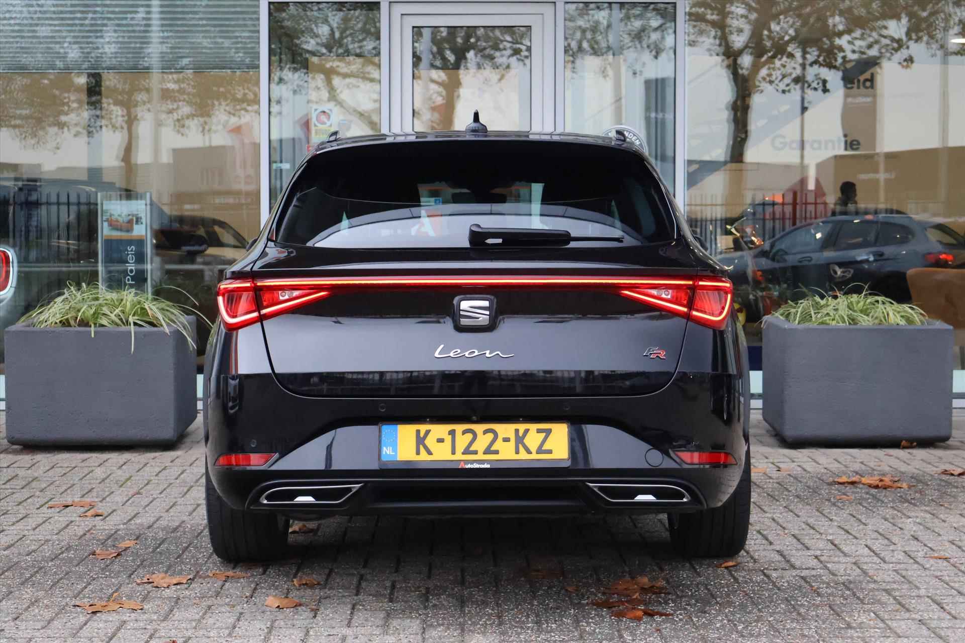 Seat Leon Sportstourer 1.5 TSI FR Launch Edition 150pk | Keyless | Sfeer | Camera | Stuurverwarming | Carplay - 15/49