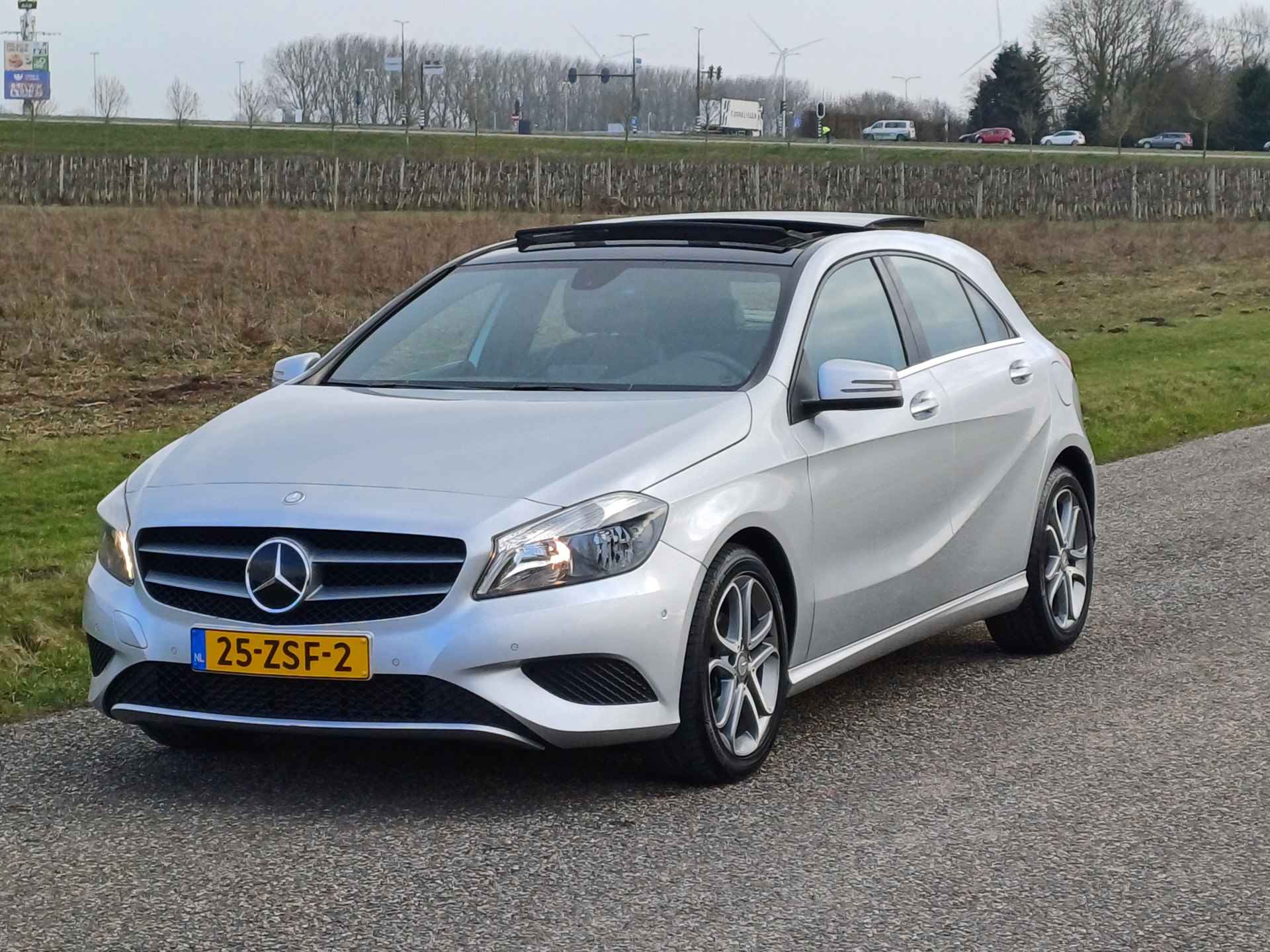 Mercedes-Benz A-Klasse 180 /Pano/Leer/Cam/Navi/Cruise/17"/Stoel verw./Tel/ - 4/47