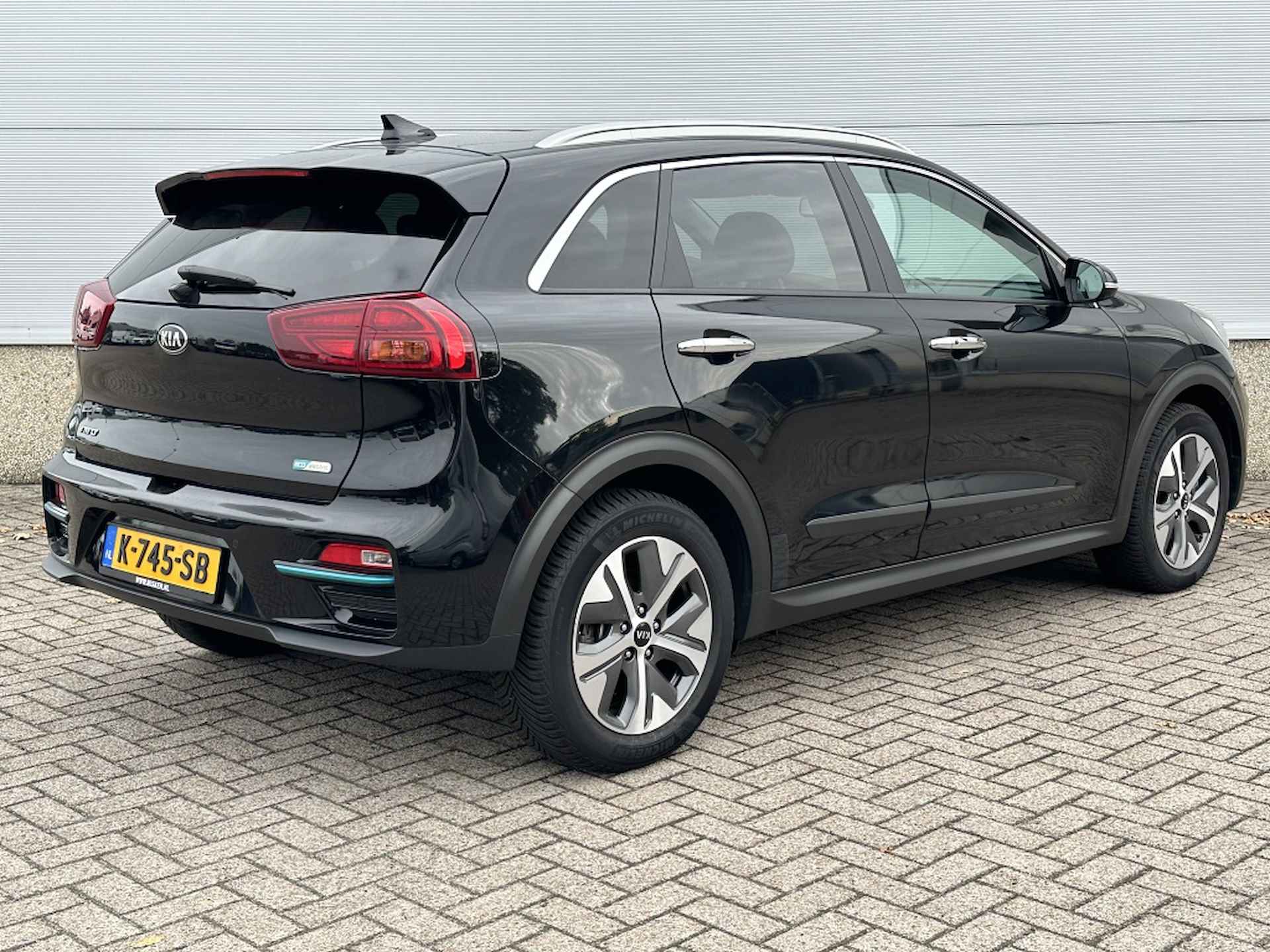 Kia e-Niro ComfortLine 64 kWh - 4/24