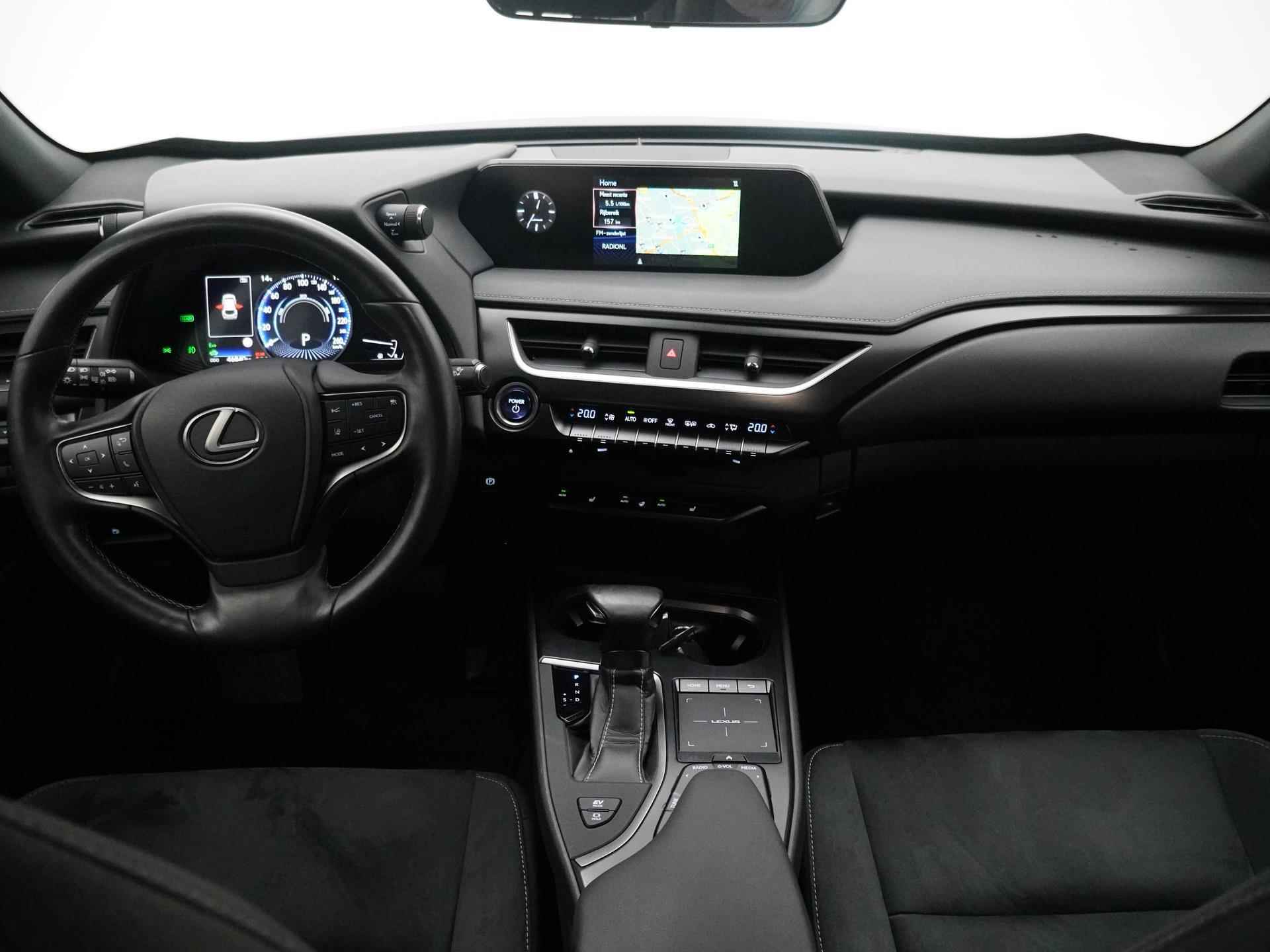 Lexus UX 250h First Edition | Navigatie | Apple Carplay | Android Auto | Stoelverwarming | Stuurwielverwarming | - 4/27