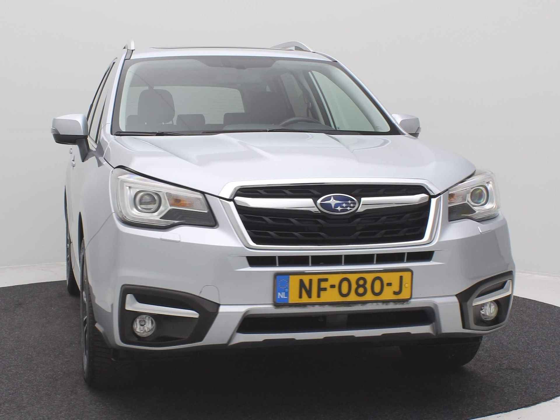 Subaru Forester 2.0 Premium AUTOMAAT AWD / Trekhaak / 2000KG Trekgewicht / Navigatie / Glazen schuif-kanteldak / LED / Lederen bekleding / Historie aanwezig / - 19/68