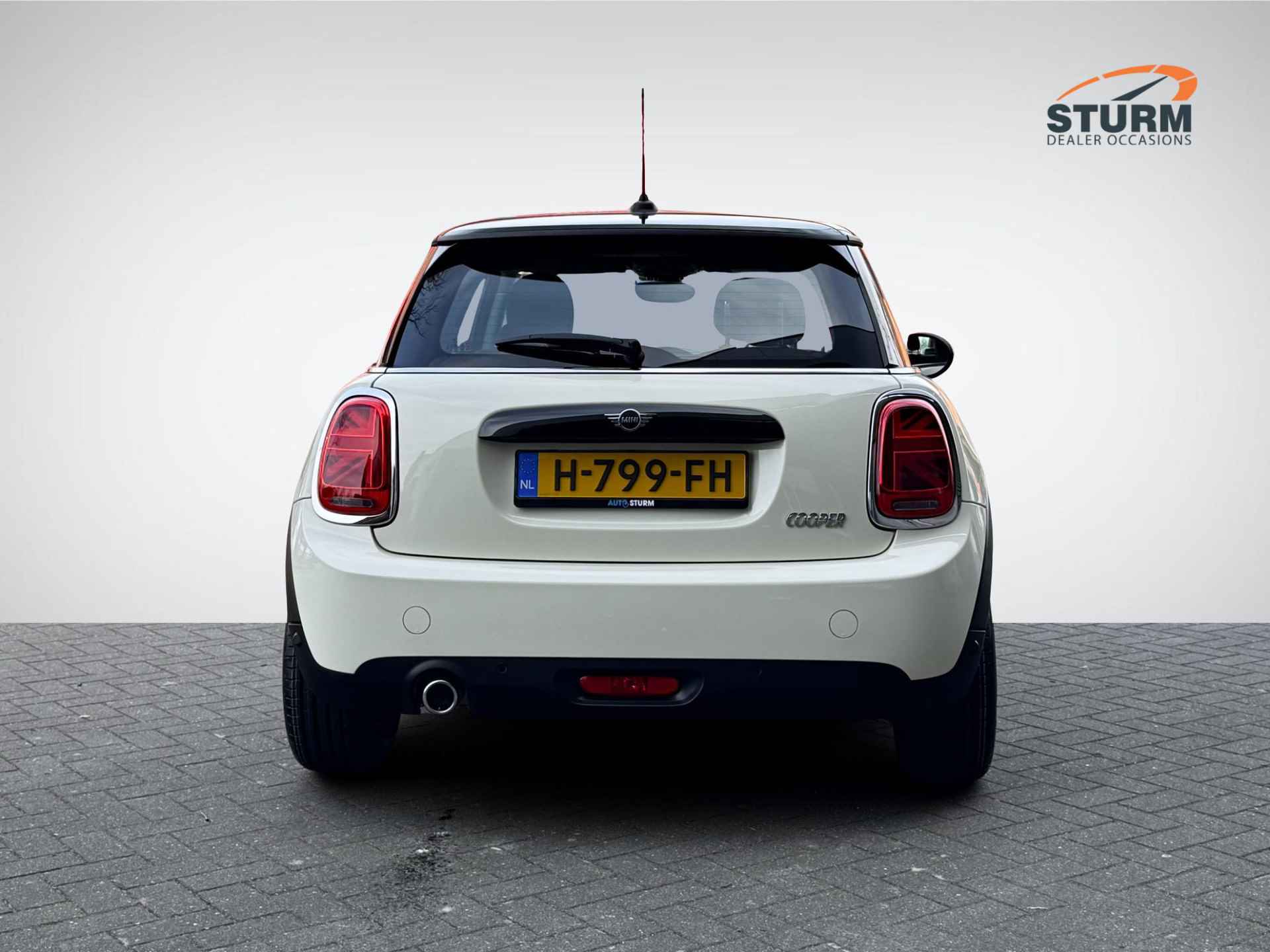 Mini Mini 1.5 Cooper Pepper | Navigatie Full-Map | Cruise Control | Park. Sensor | LED Koplampen | Keyless Entry | Airco | Bluetooth Tel. | Rijklaarprijs! - 5/34