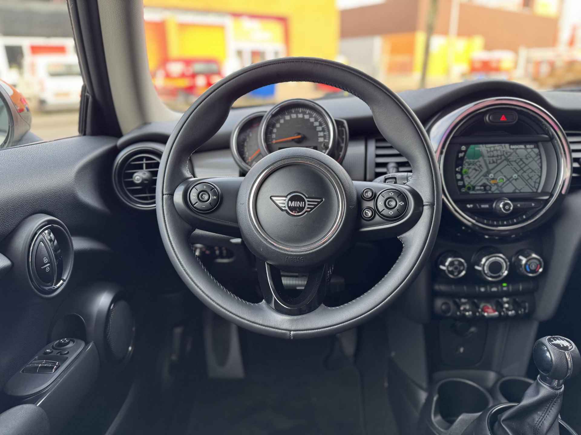 Mini Mini 1.5 Cooper Pepper | Navigatie Full-Map | Cruise Control | Park. Sensor | LED Koplampen | Keyless Entry | Airco | Bluetooth Tel. | Rijklaarprijs! - 14/34