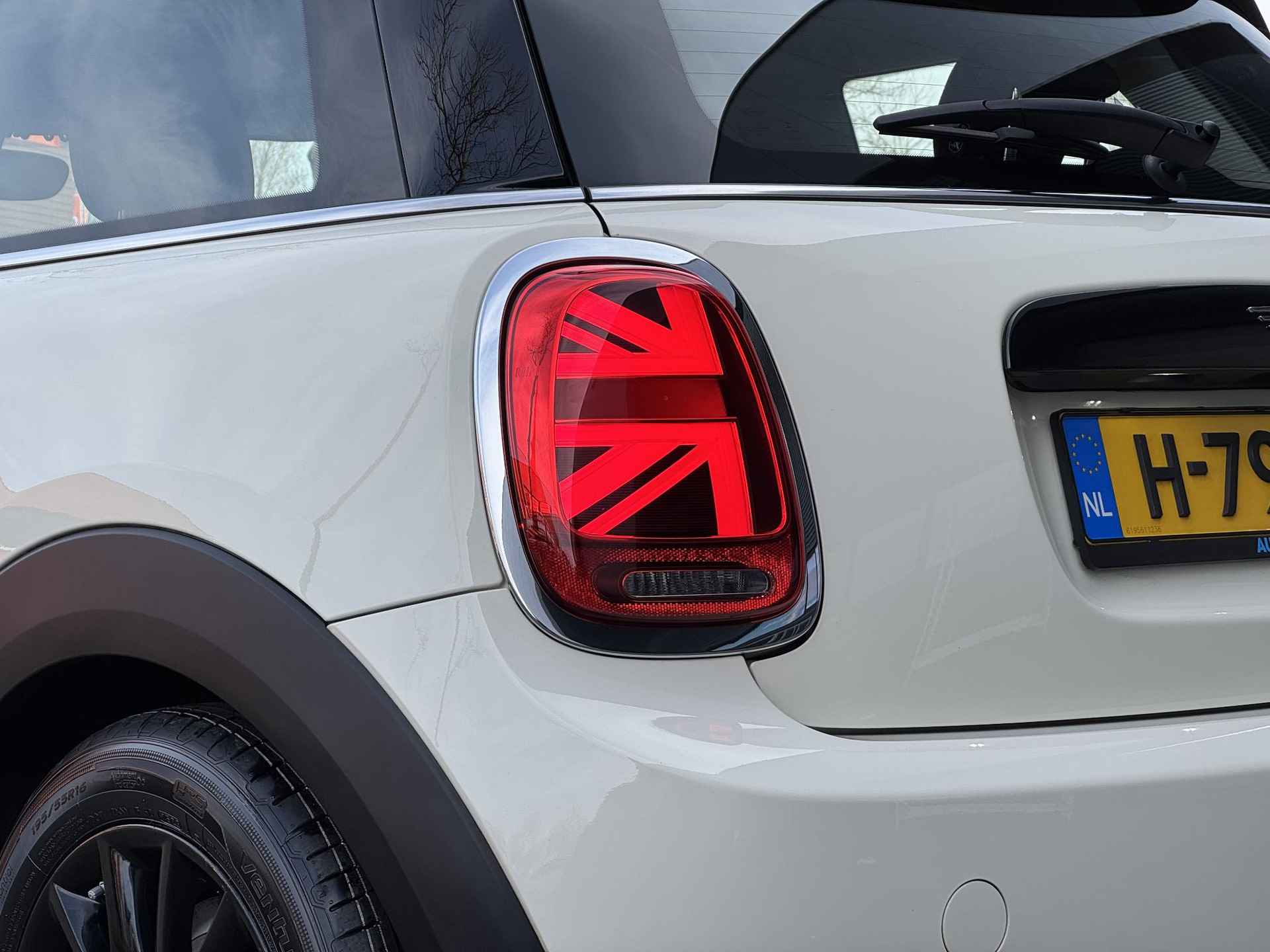 Mini Mini 1.5 Cooper Pepper | Navigatie Full-Map | Cruise Control | Park. Sensor | LED Koplampen | Keyless Entry | Airco | Bluetooth Tel. | Rijklaarprijs! - 26/34