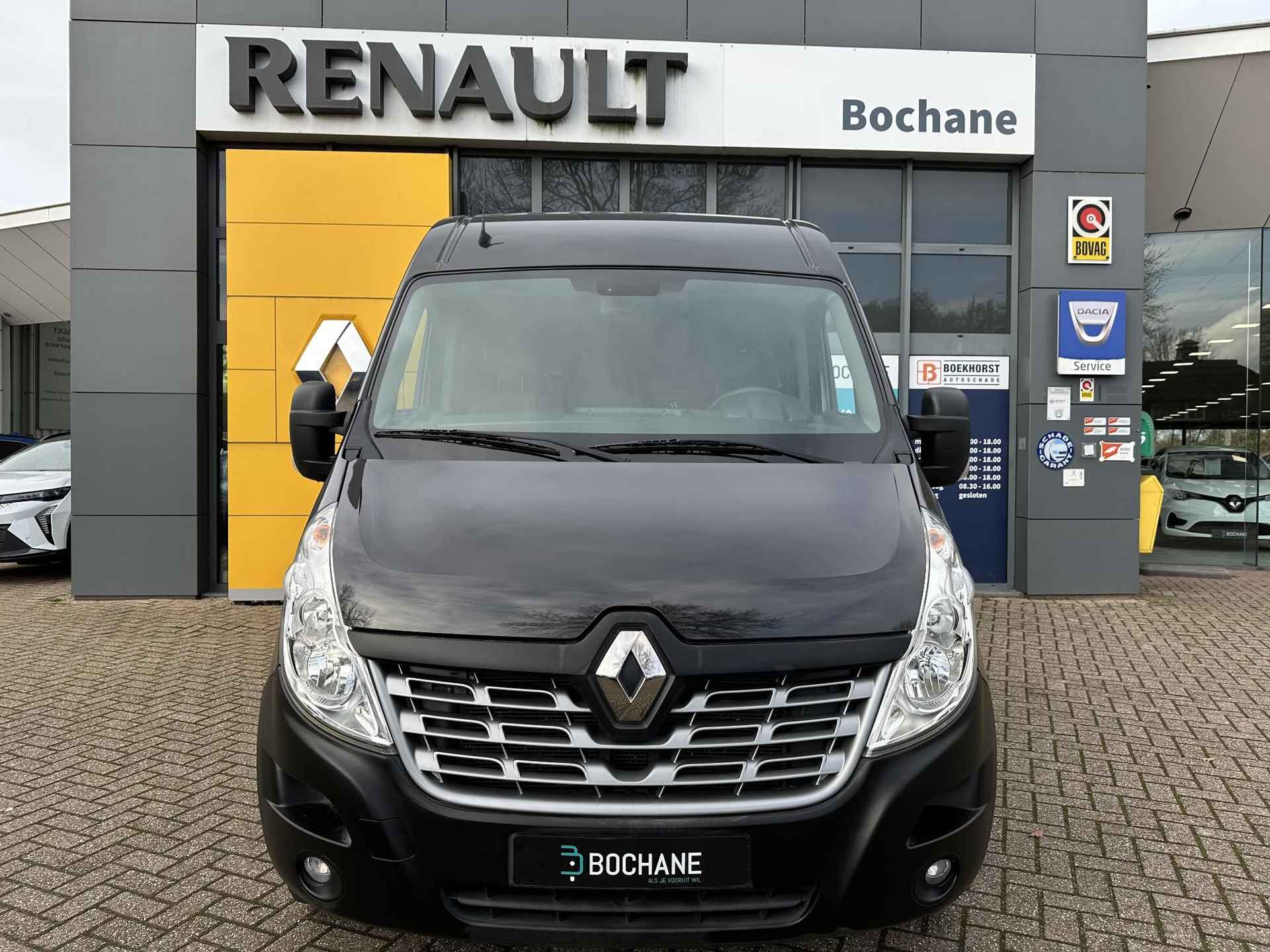 Renault Master T33 2.3 dCi 130 L2H2 | 1e eigenaar! | Navi | Airco | Cruise | Trekhaak | PDC + Camera | All season banden | Bedrijfswageninrichting - 5/28