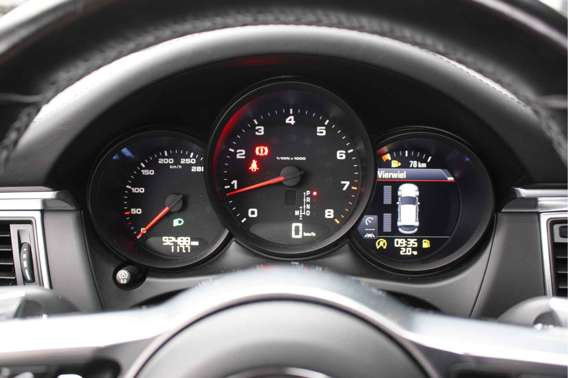 Porsche Macan 2.0 | Panoramadak | Leder | 4X4 | Stoelverwarming | Adaptieve cruise control | Navigatie | 4 nieuwe banden - 27/45