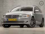 Volvo V70 2.0 T5 Summum 245Pk Automaat (NAVIGATIE, DIGITAL COCKPIT, MEMORY SEATS, LEDER, STOELVERWARMING, GETINT GLAS, PARKEERSENSOREN, XENON, TREKHAAK, CRUISE, NIEUWSTAAT)