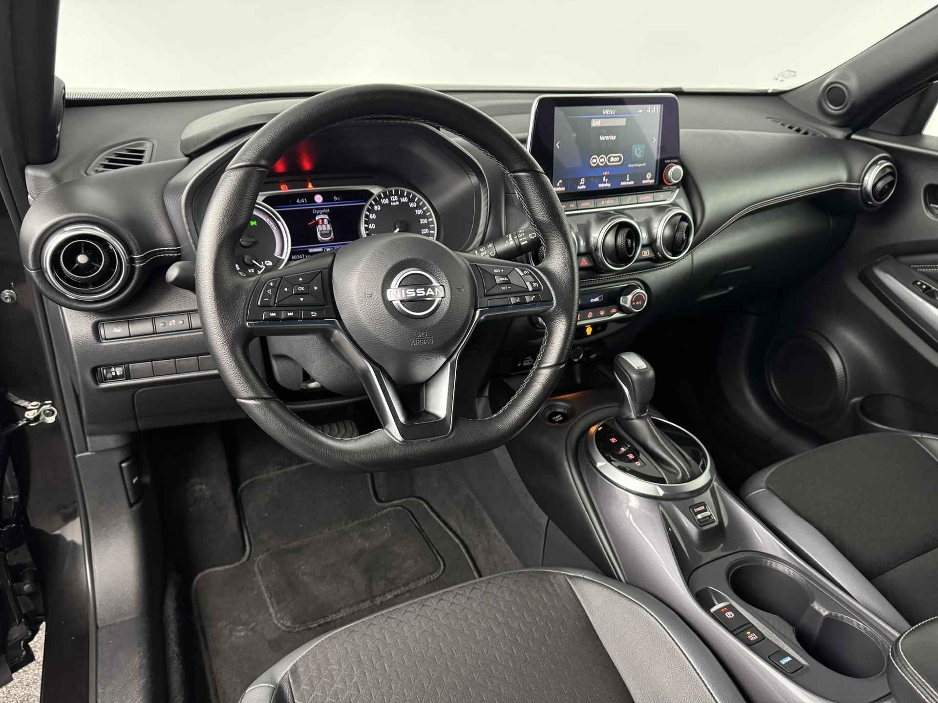 Nissan Juke 1.6 Hybrid N-Connecta | Camera | climatronic | AppleCarplay AndroidAuto Navigatie | Cruisecontrol | - 15/33