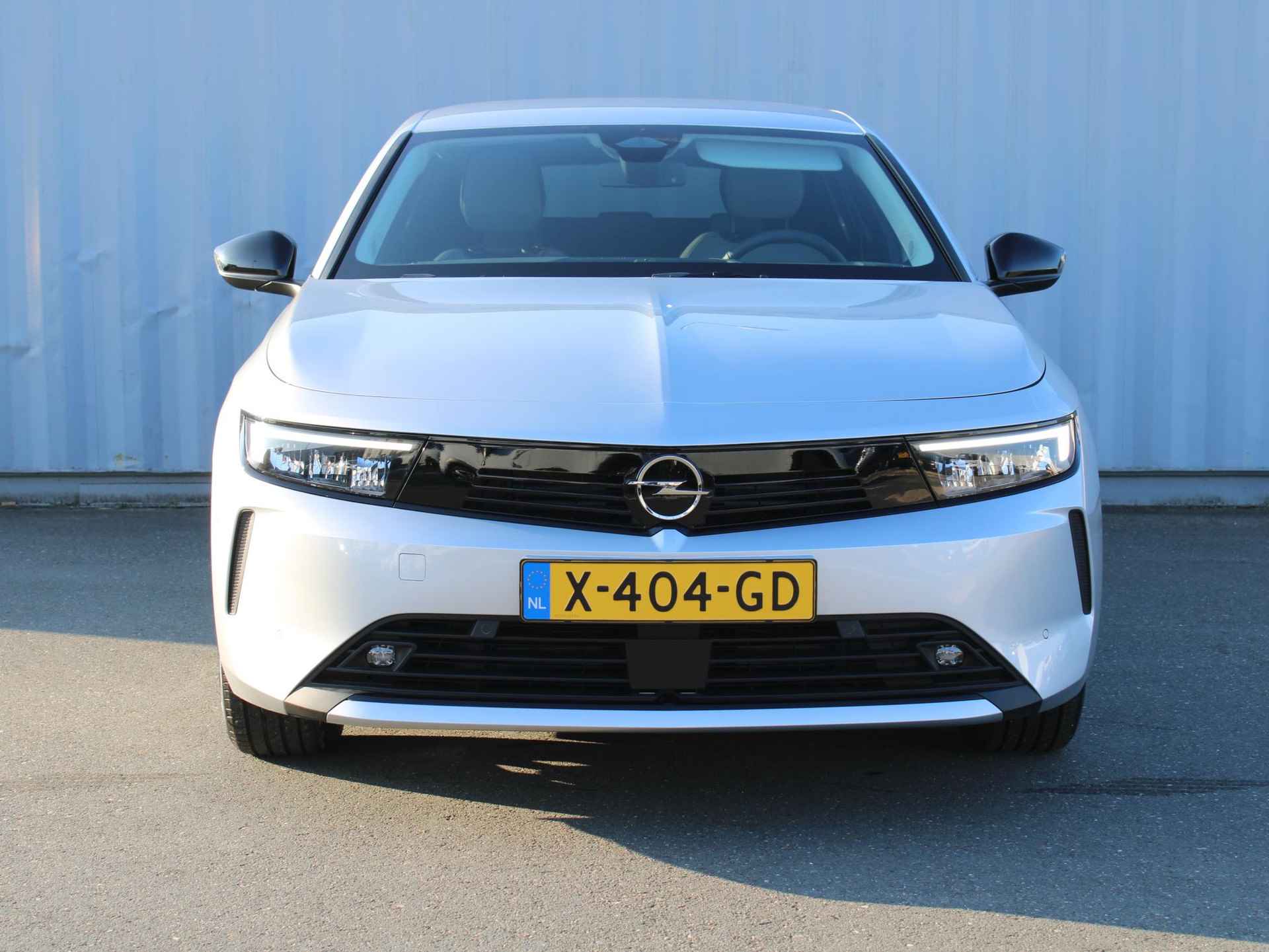 Opel Astra Sports Tourer 1.2 Level 2 Navigatie - 2/24