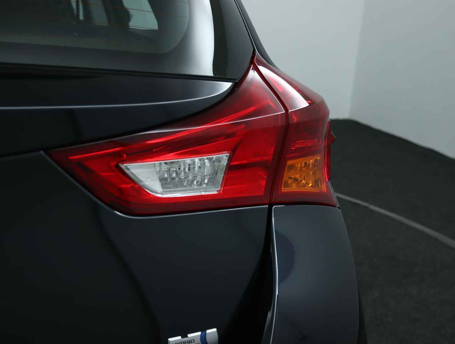Toyota Auris 1.8 Hybrid Aspiration | Automaat |Climate control | Cruise Control | Navigatie |  lichtmetalen velgen | - 38/53