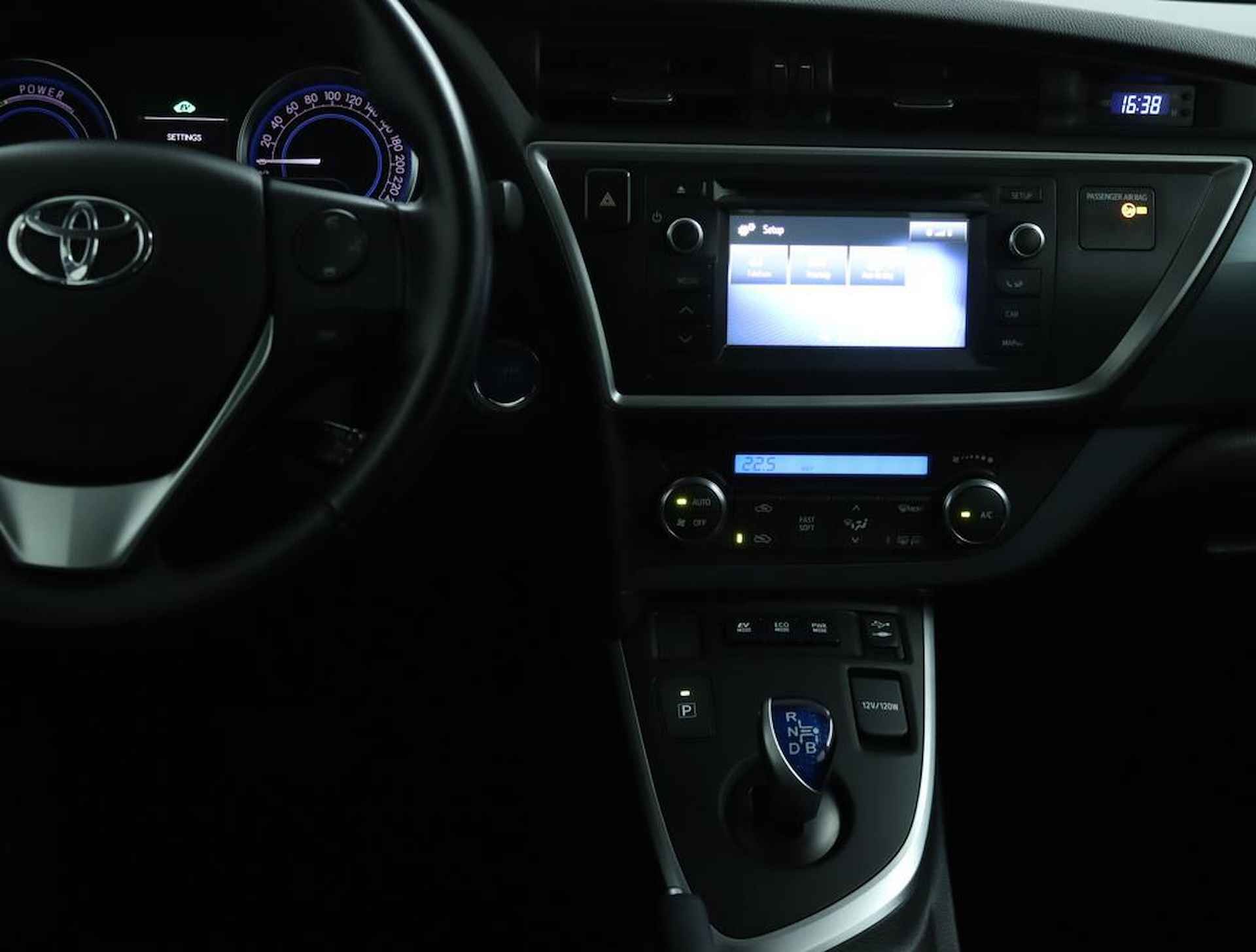 Toyota Auris 1.8 Hybrid Aspiration | Automaat |Climate control | Cruise Control | Navigatie |  lichtmetalen velgen | - 52/53