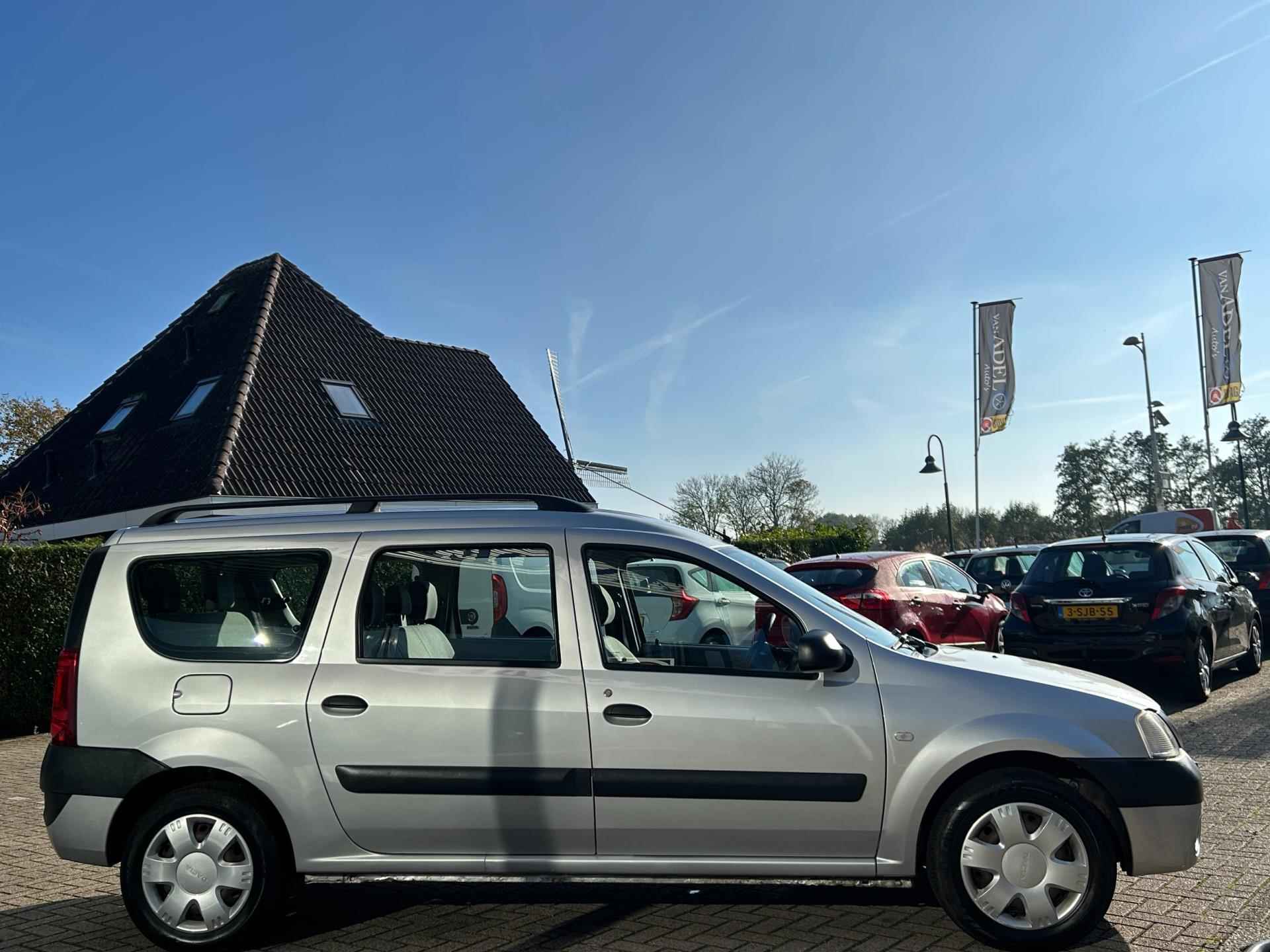 Dacia Logan MCV 1.6 Ambiance 7-Persoons! Airco Trekhaak Radio-CD NAP NL-Auto Nette Staat! - 4/20