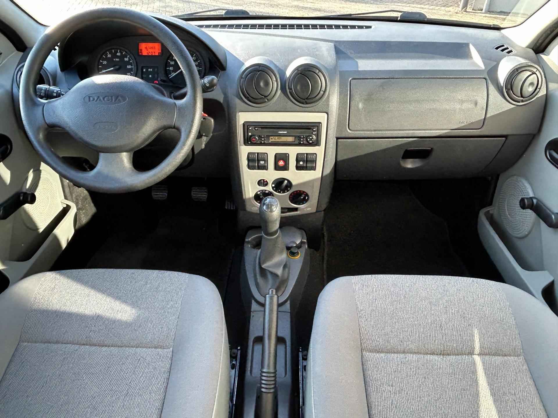 Dacia Logan MCV 1.6 Ambiance 7-Persoons! Airco Trekhaak Radio-CD NAP NL-Auto Nette Staat! - 12/20