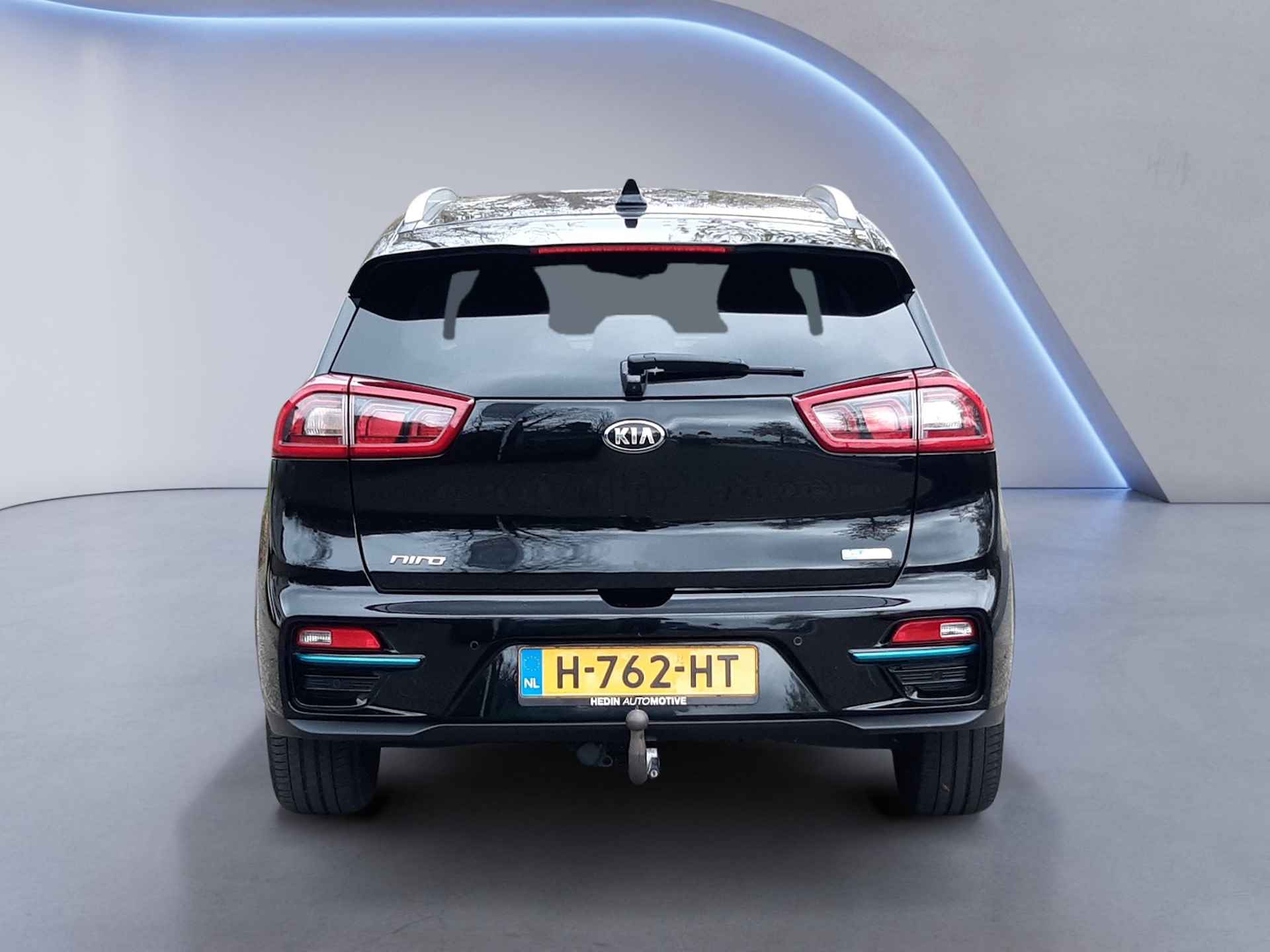 Kia e-Niro ExecutiveLine 64 kWh (204 PK) 1e-Eig, Kia-Dealer-Onderh, 12-Mnd-BOVAG, NL-Auto, Trekhaak, Leer, Navigatie/Apple-Carplay/Android-Auto, Adaptive-Cruisecontrol, Keyless-Entry/Start, Parkeersensoren-V+A, Achteruitrijcamera, Stoelverwarming-V+A, DAB, Stuurverwarming, Voorstoelen-Gevent., Premium-Audio, Lm-Velgen-17Inch, Privacy-Glas - 19/37