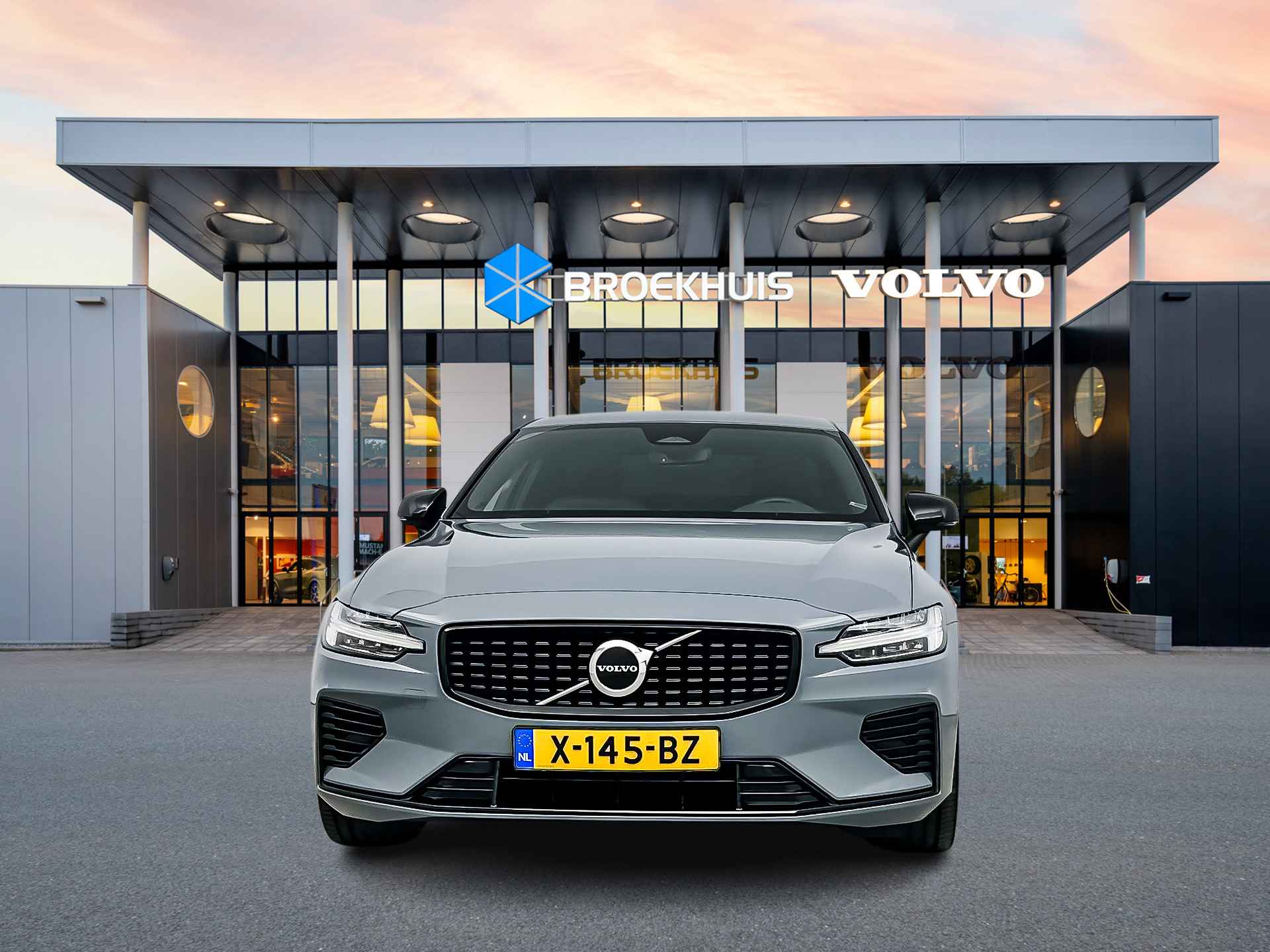 Volvo S60 T6 AWD Recharge Plus Dark | 19" | Sportstoelen | Adaptieve cruise | BLIS | Elektrische stoelen | Stoel- stuuverwarming - 6/32