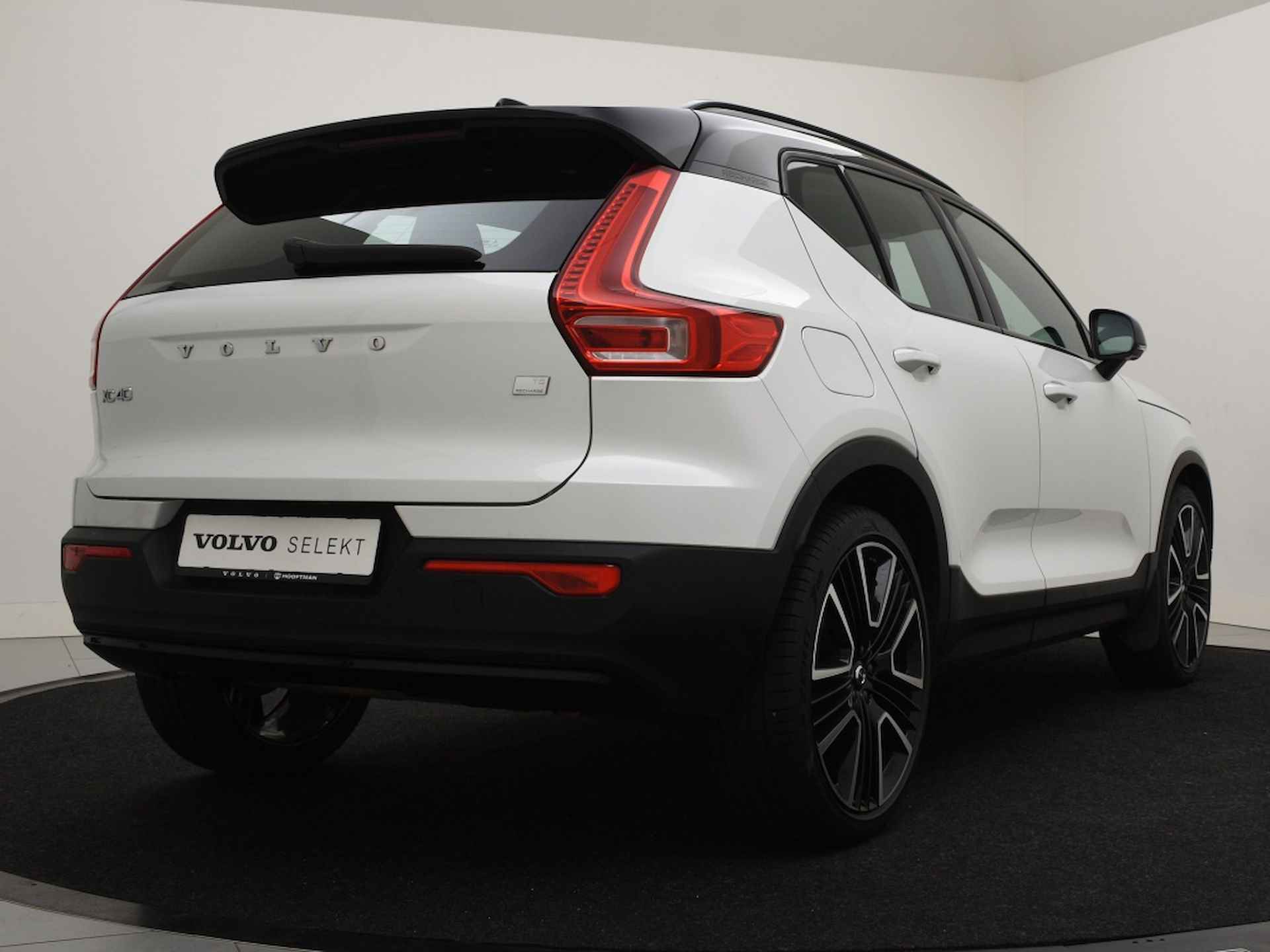 Volvo XC40 T5 PLUG-IN HYBRID R-DESIGN PANORAMADAK KEYLESS ACC BLIS NAVI - 3/45