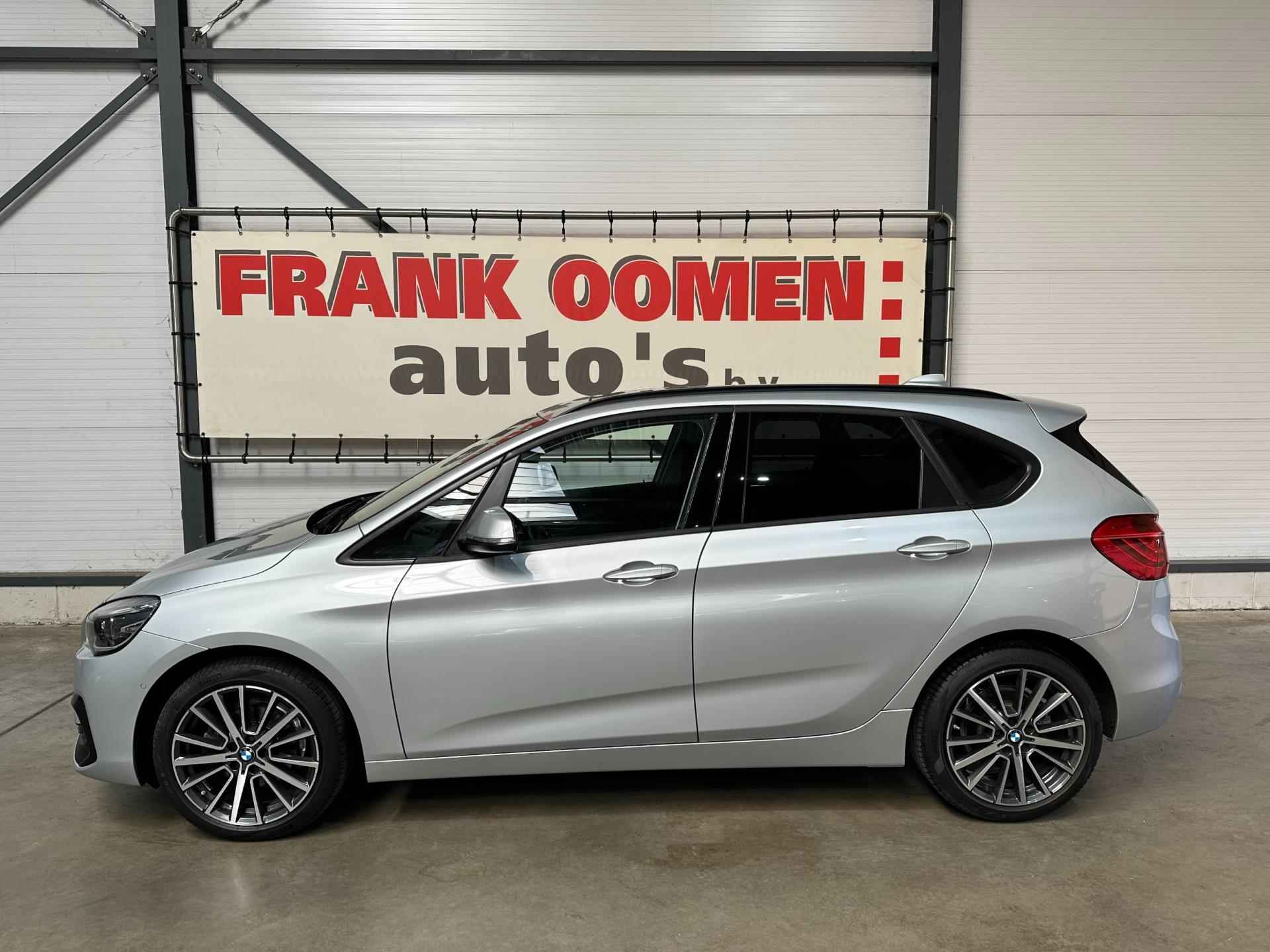 BMW 2-serie Active Tourer 218i + NAP | Panorama | Camera | Navigatie | LED | Trekhaak | Rijklaarprijs - 3/30