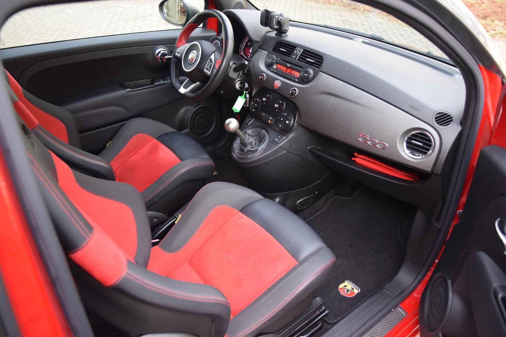 Fiat 500 1.4 T-Jet 180PK Abarth Competizione met Schaalstoe - 9/42