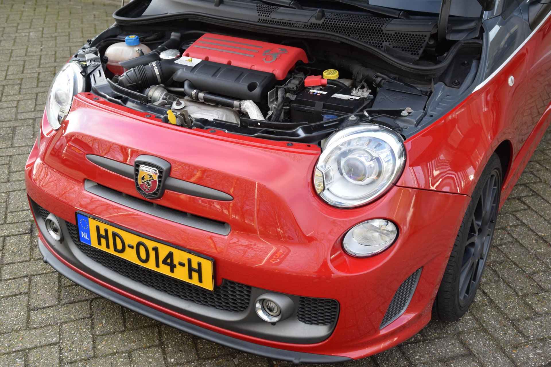 Fiat 500 1.4 T-Jet 180PK Abarth Competizione met Schaalstoe - 41/42