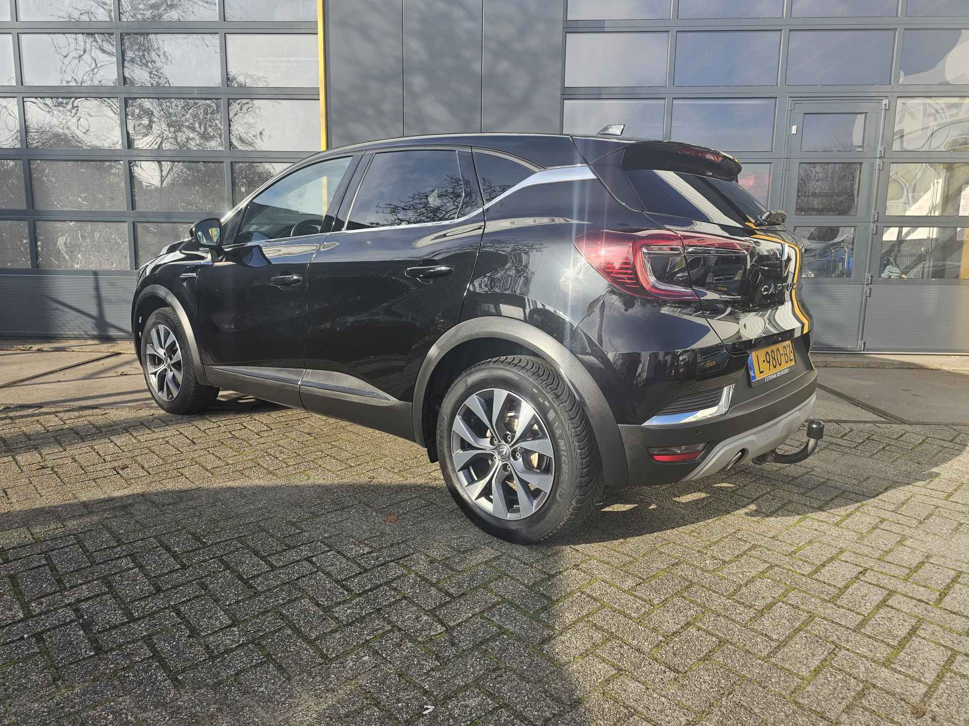 Renault Captur 1.0 TCe 100 Bi-Fuel Intens | Leder | Navigatie | Camera | Stoelverwarming | LPG-G3 | | incl. Bovag rijklaarpakket met 12 maanden garantie | - 4/34